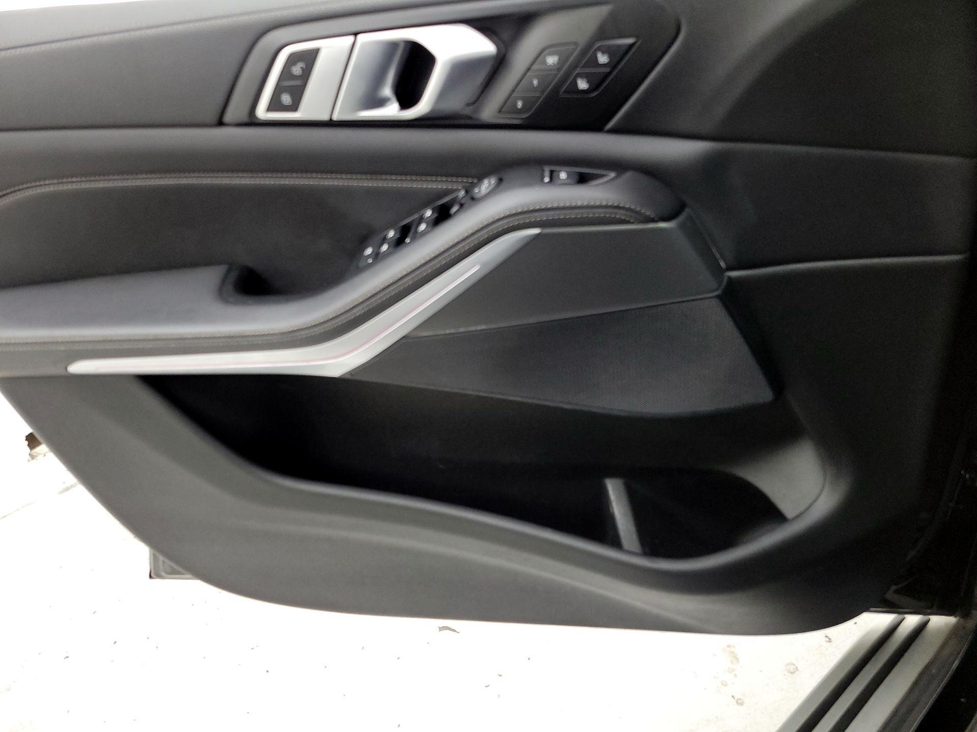 Thumbnail: 2020 BMW X5 - 12