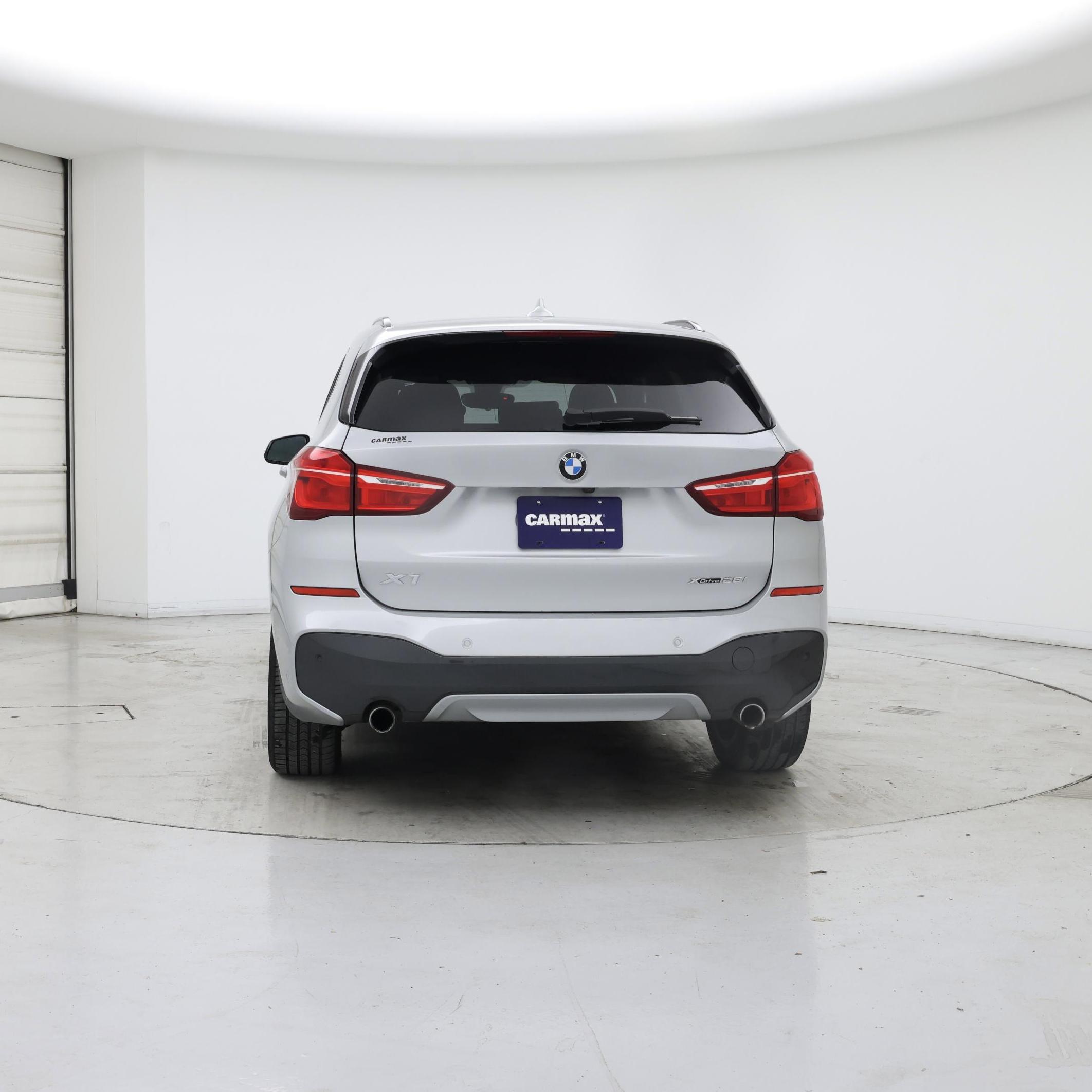 Thumbnail: 2019 BMW X1 - 6