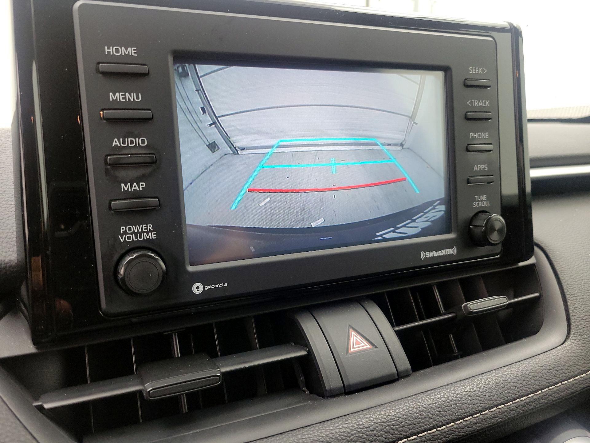 Thumbnail: 2020 Toyota RAV4 - 15