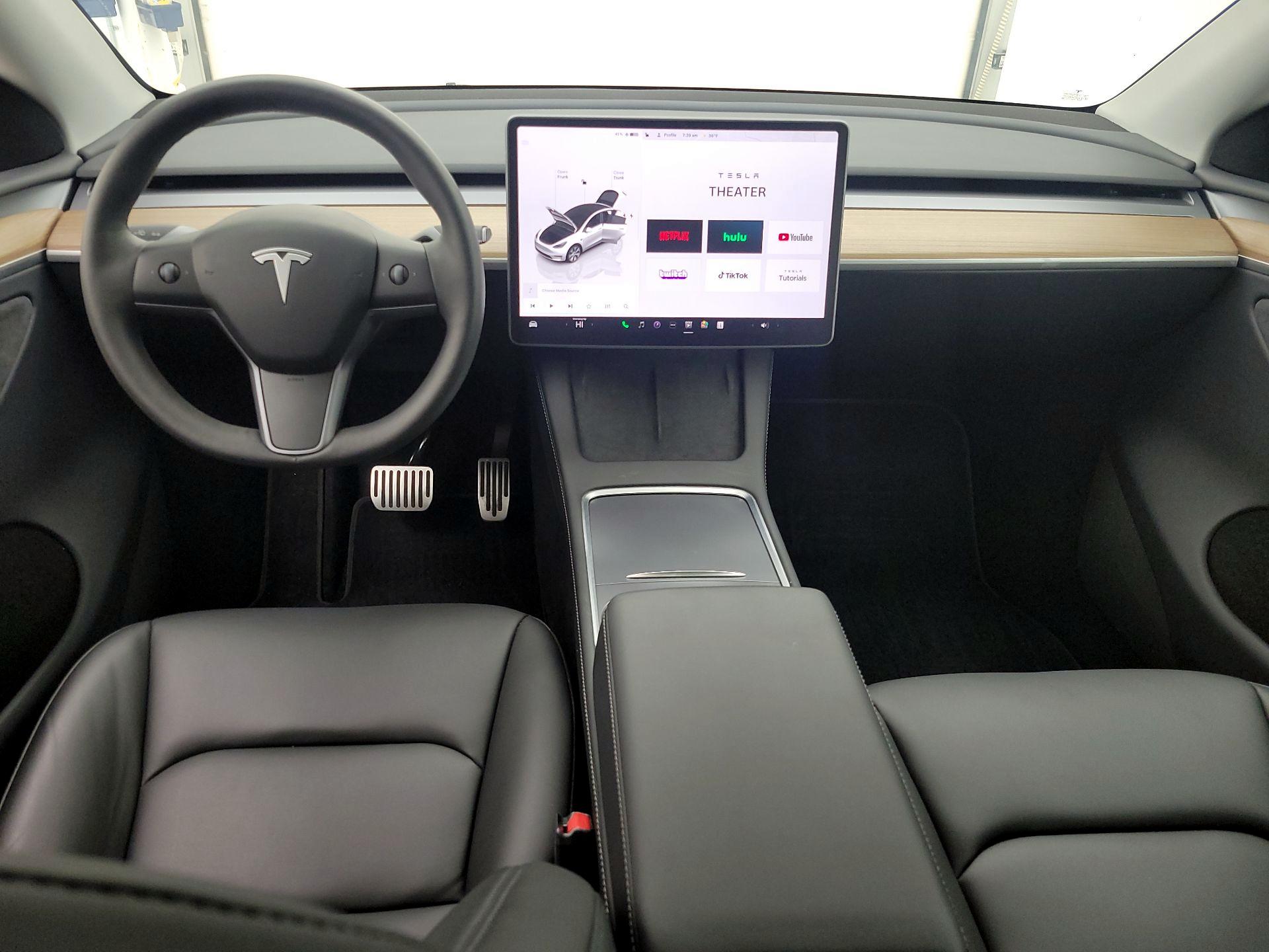 Thumbnail: 2023 Tesla Model Y - 9