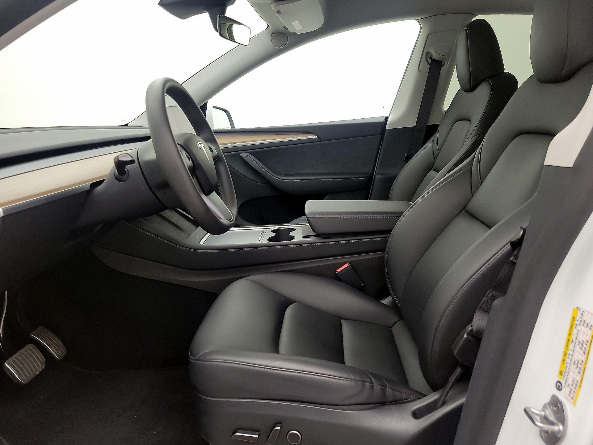 Thumbnail: 2023 Tesla Model Y - 11