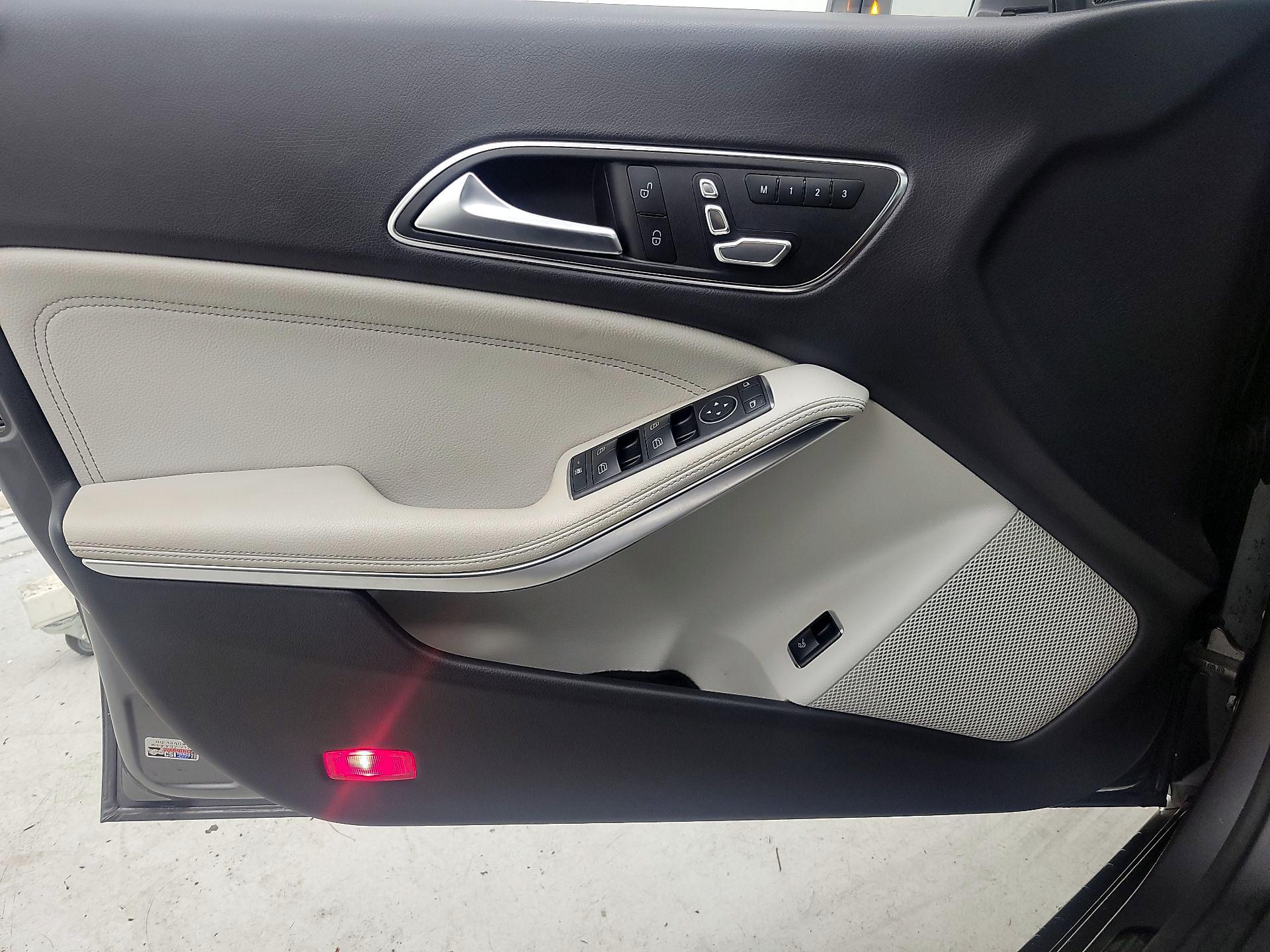 Thumbnail: 2019 Mercedes-Benz CLA - 12