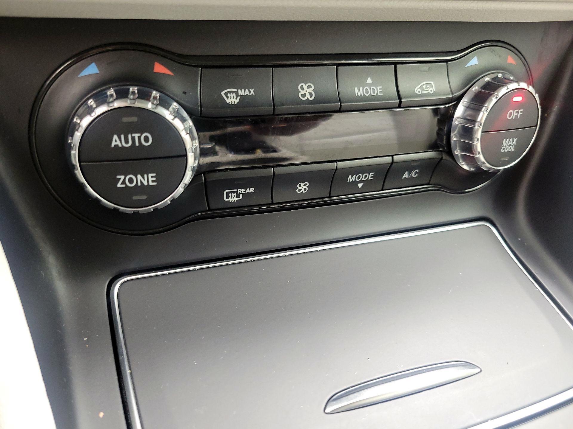 Thumbnail: 2019 Mercedes-Benz CLA - 16