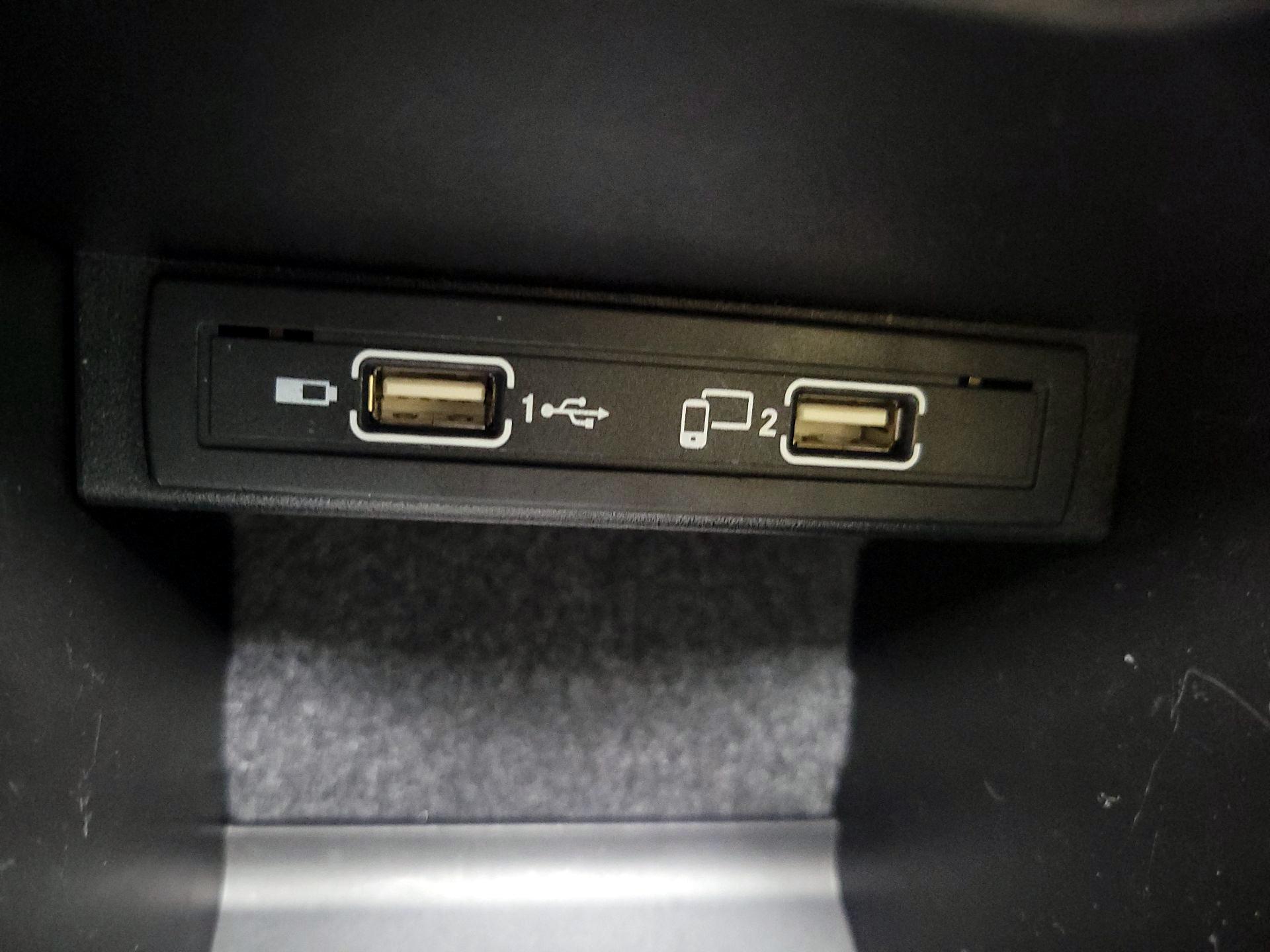 Thumbnail: 2019 Mercedes-Benz CLA - 18