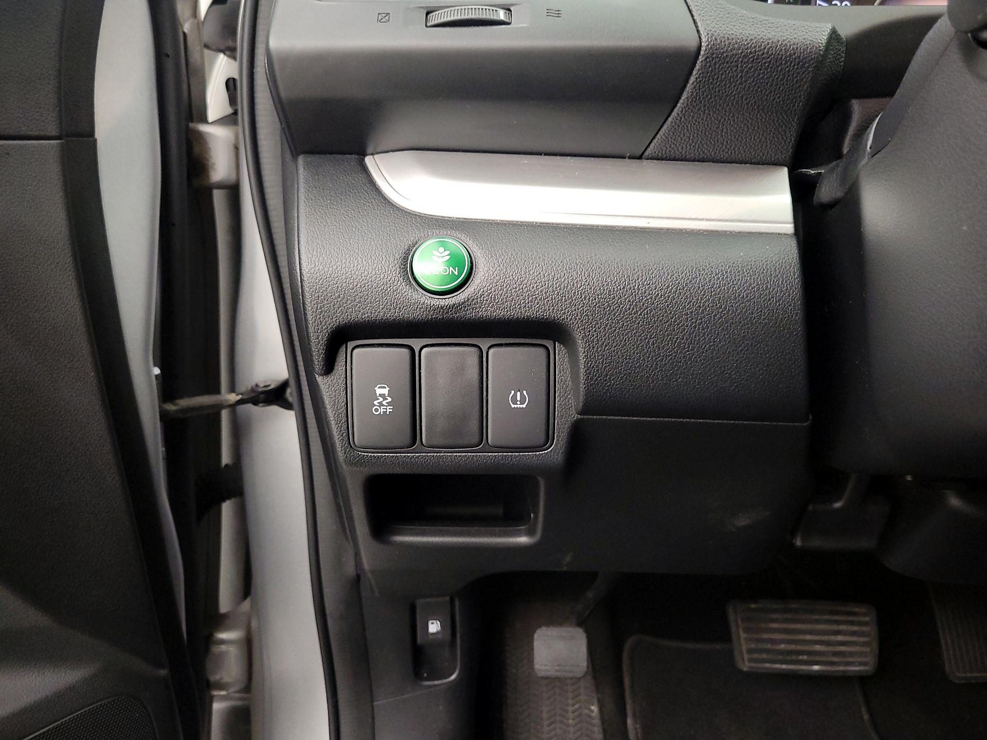 Thumbnail: 2016 Honda CR-V - 13