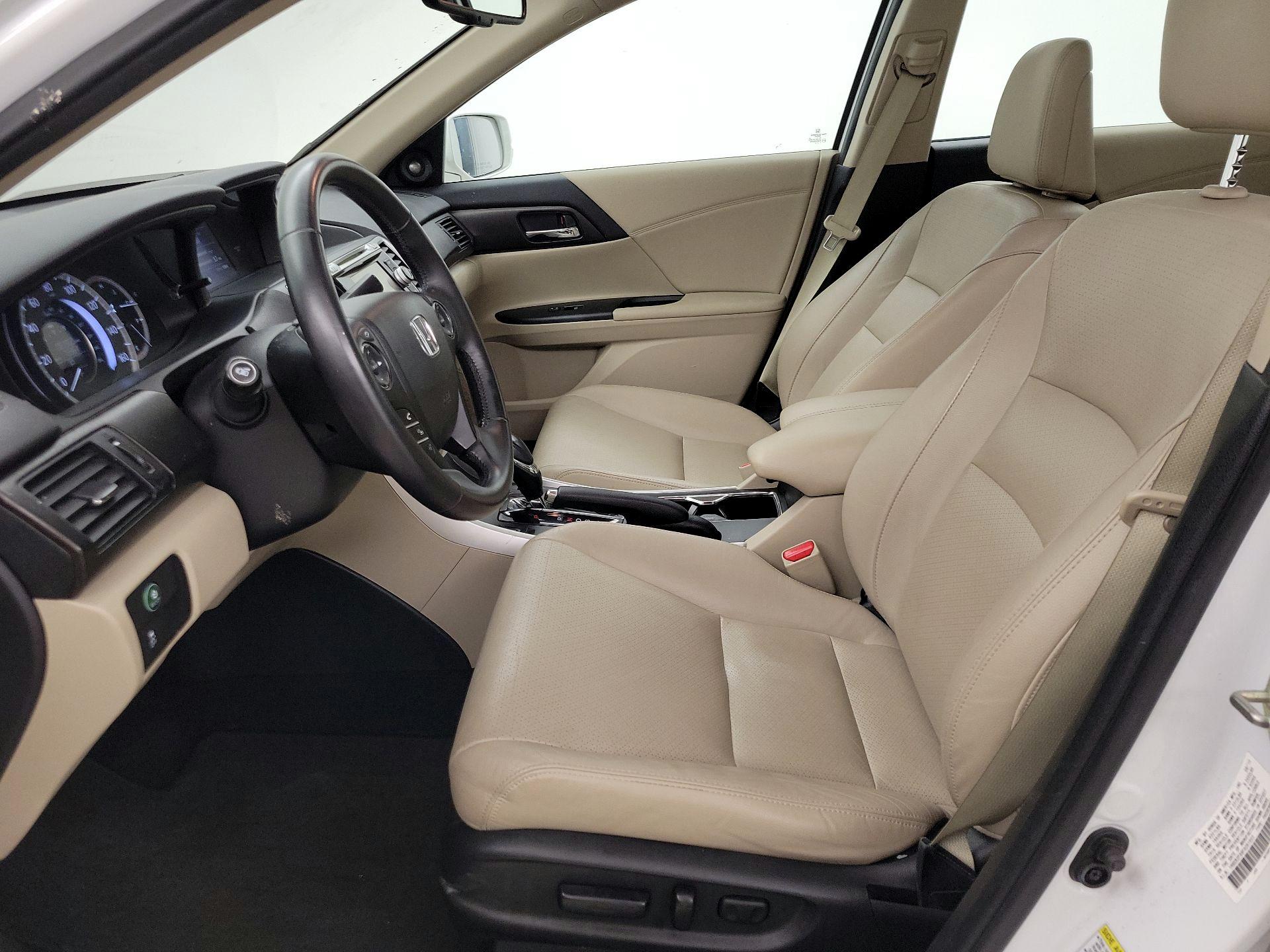 Thumbnail: 2015 Honda Accord - 11