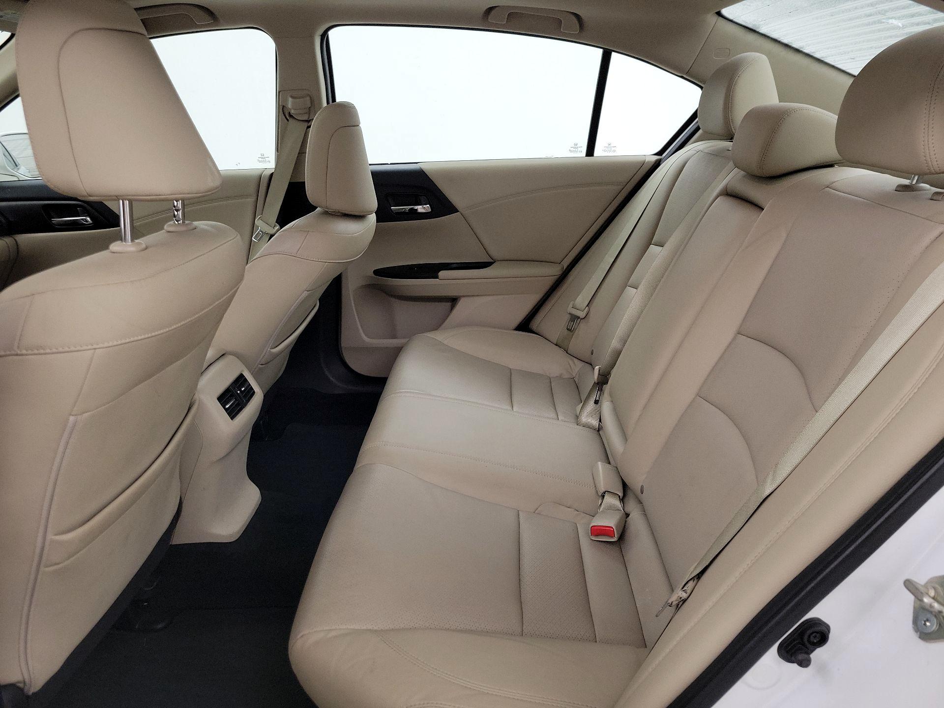 Thumbnail: 2015 Honda Accord - 20