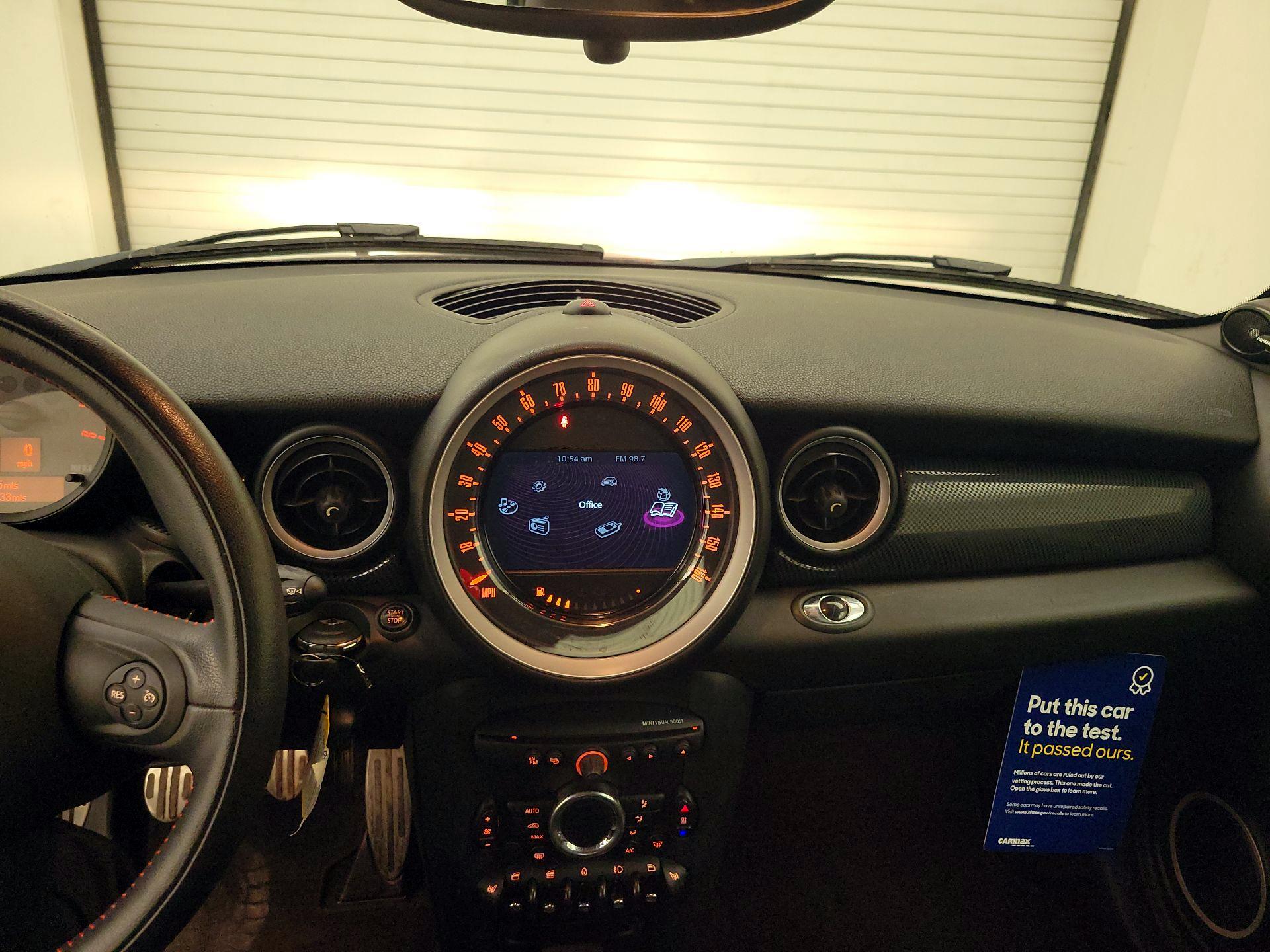 Thumbnail: 2015 MINI Cooper - 9