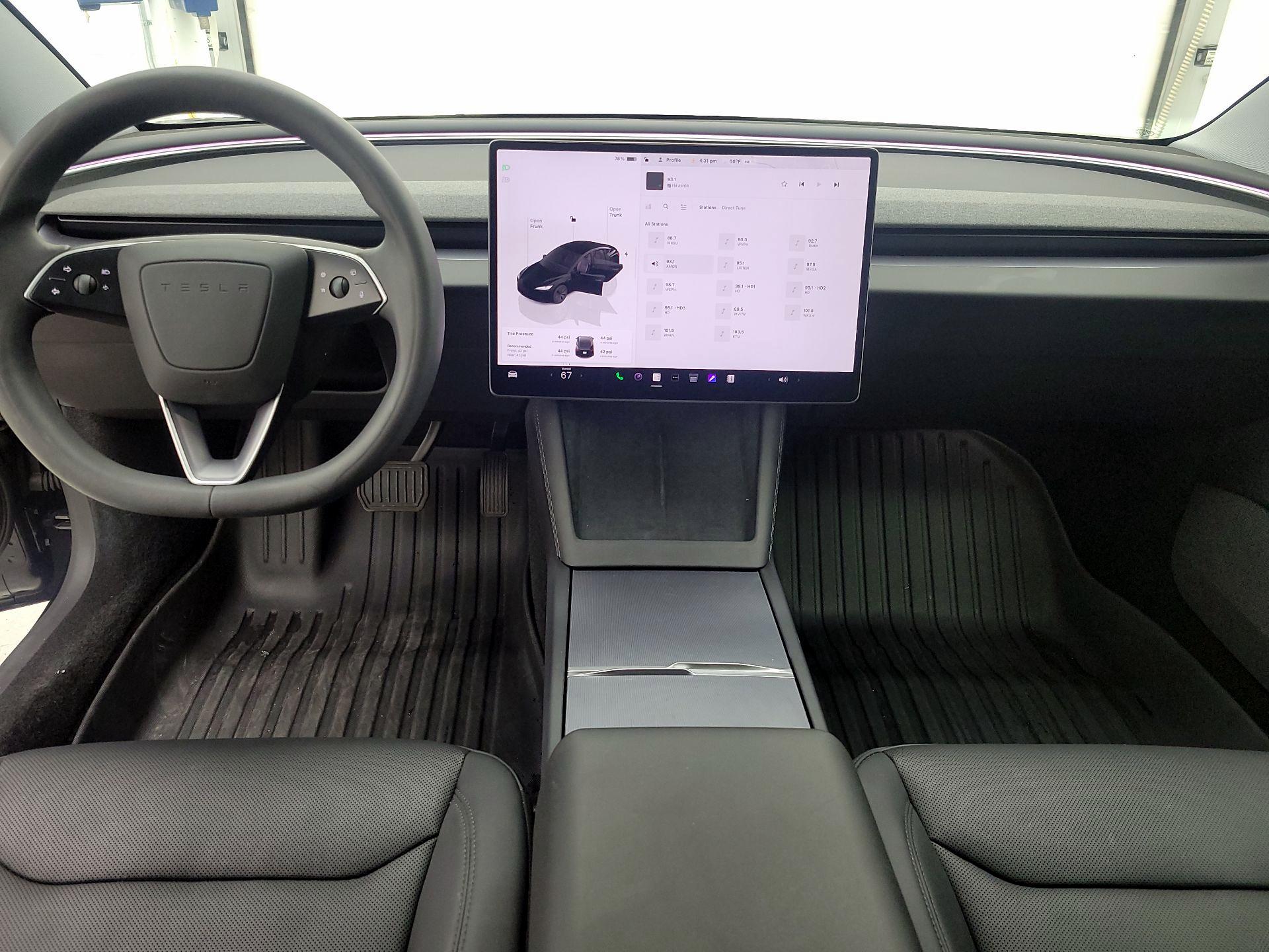 Thumbnail: 2025 Tesla Model 3 - 9