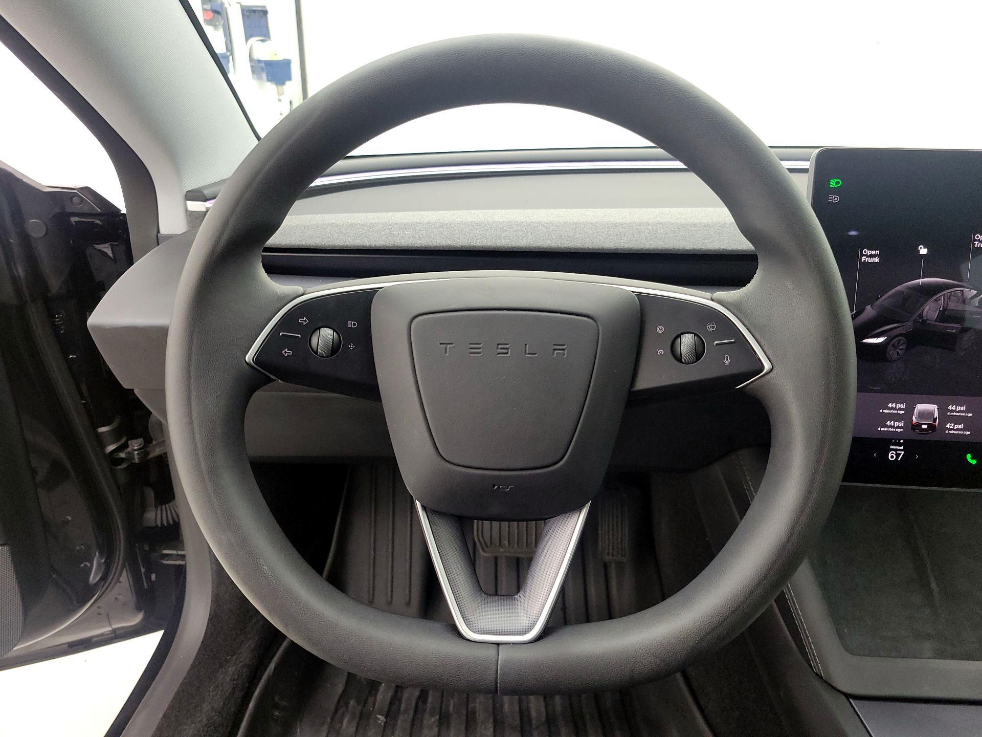 Thumbnail: 2025 Tesla Model 3 - 10