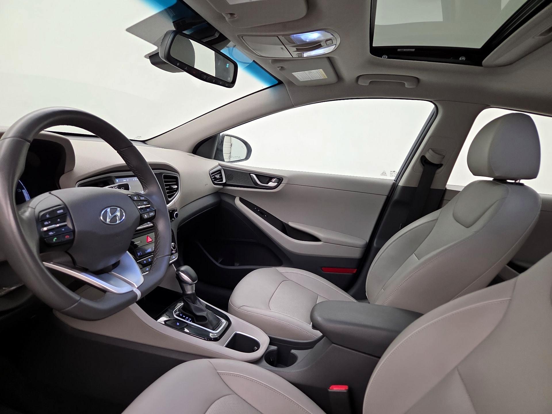 Thumbnail: 2019 Hyundai Ioniq - 11