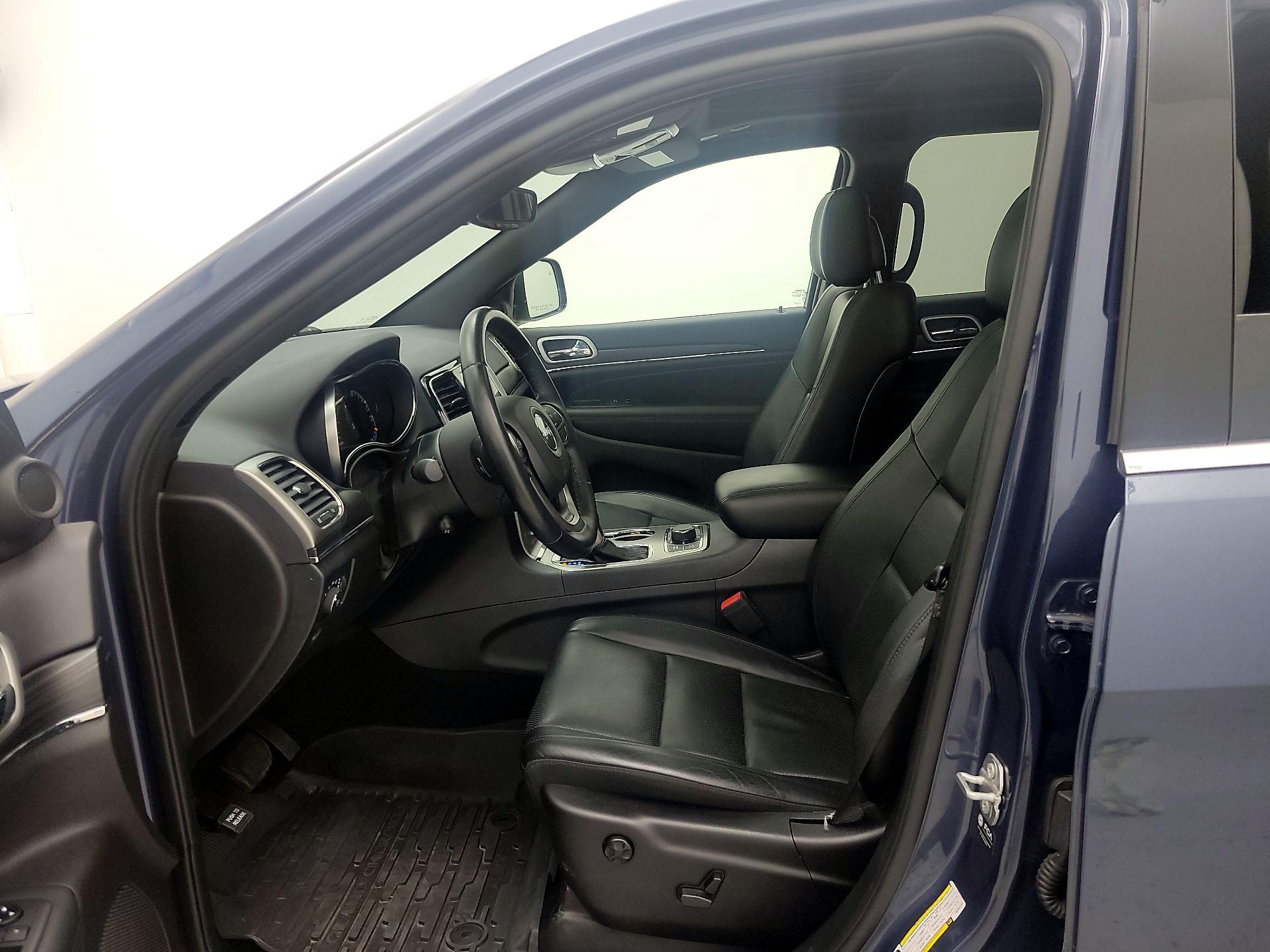 Thumbnail: 2021 Jeep Grand Cherokee - 11