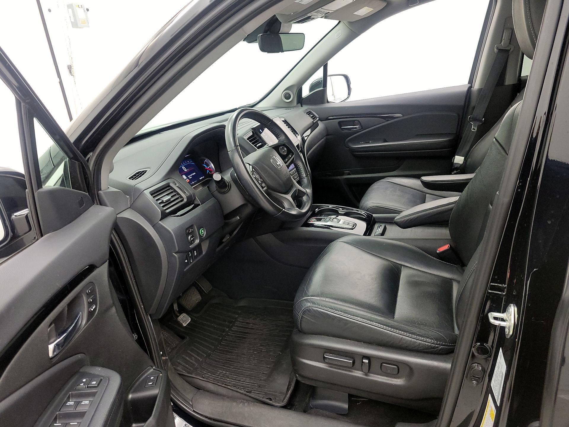 Thumbnail: 2020 Honda Pilot - 11