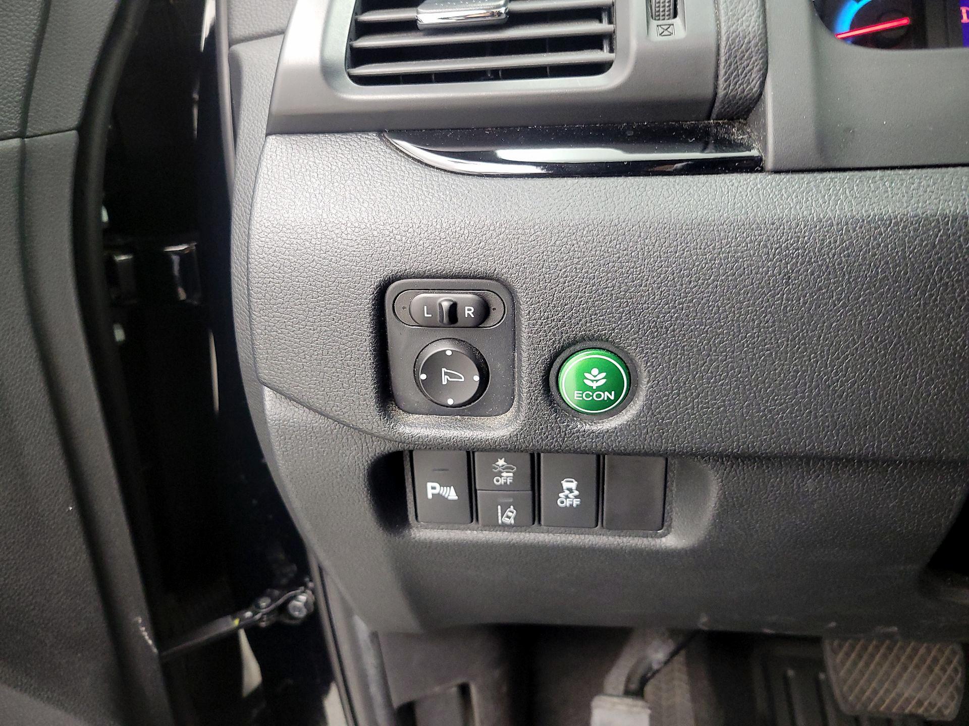 Thumbnail: 2020 Honda Pilot - 13