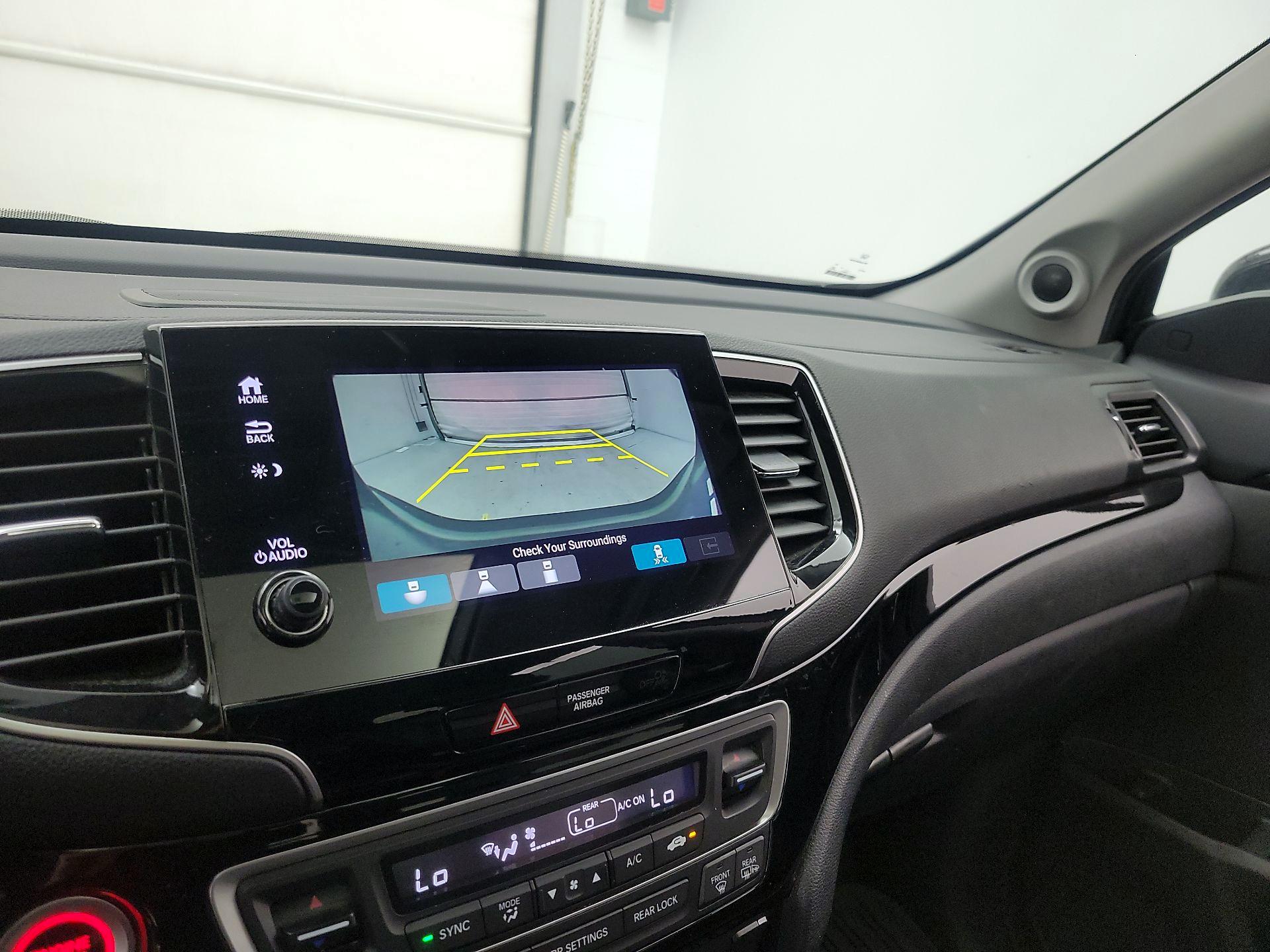 Thumbnail: 2020 Honda Pilot - 14