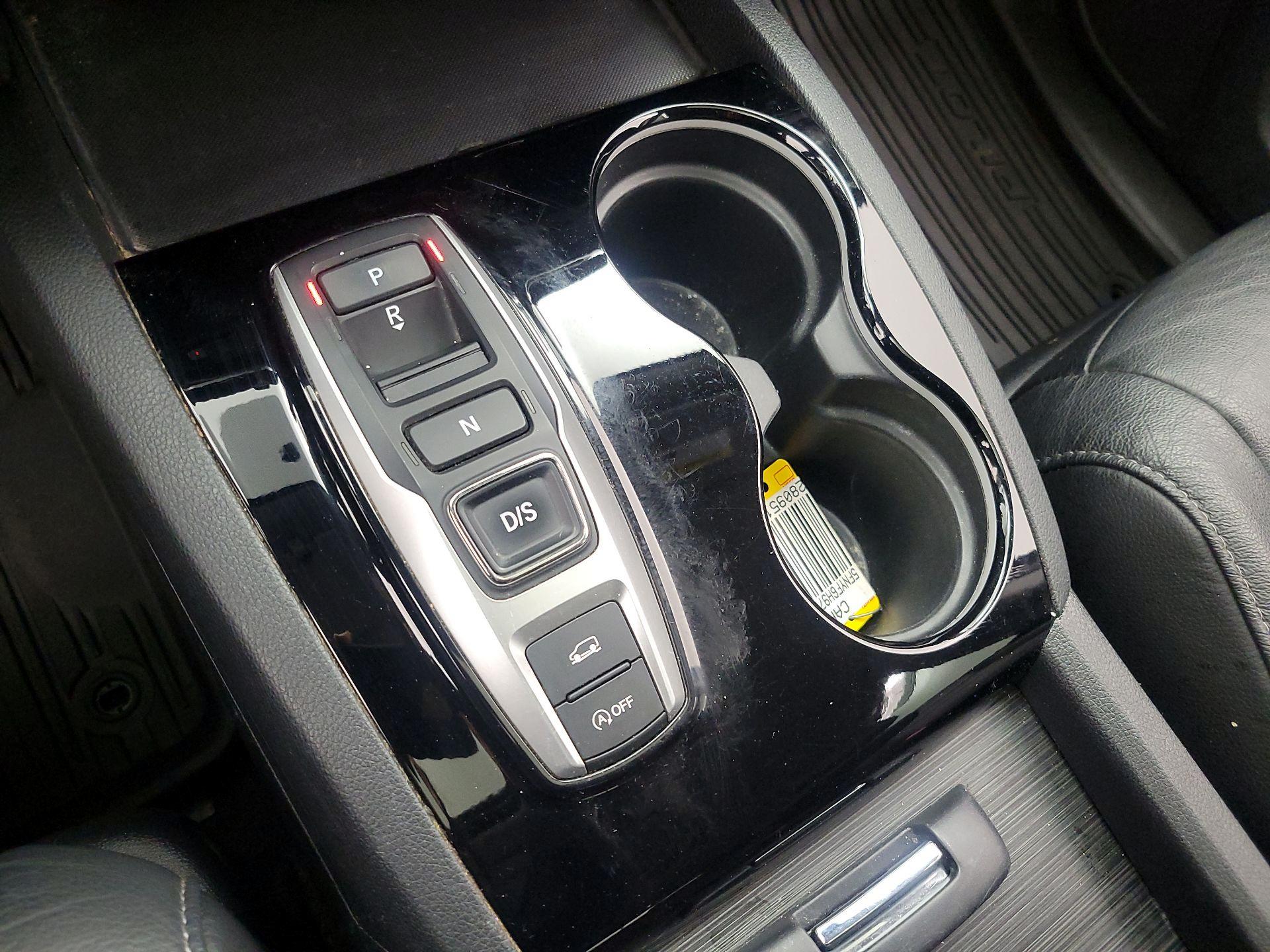 Thumbnail: 2020 Honda Pilot - 17