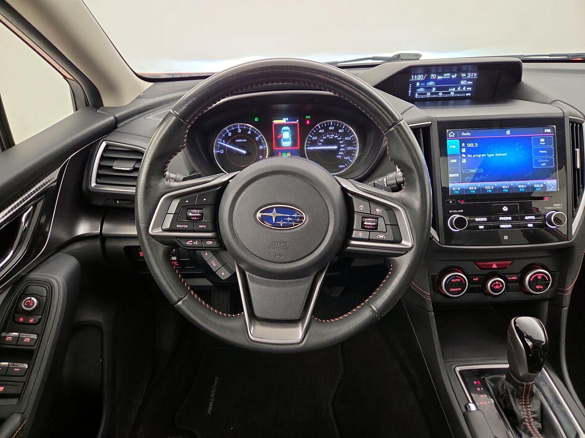 Thumbnail: 2019 Subaru Crosstrek - 10