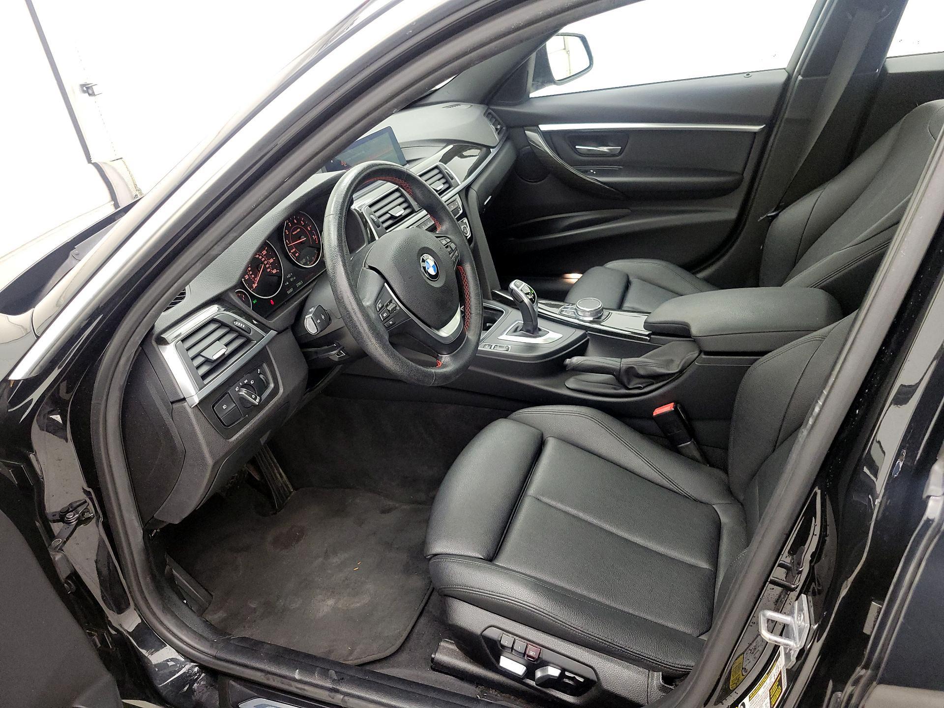 Thumbnail: 2018 BMW 3 Series - 11