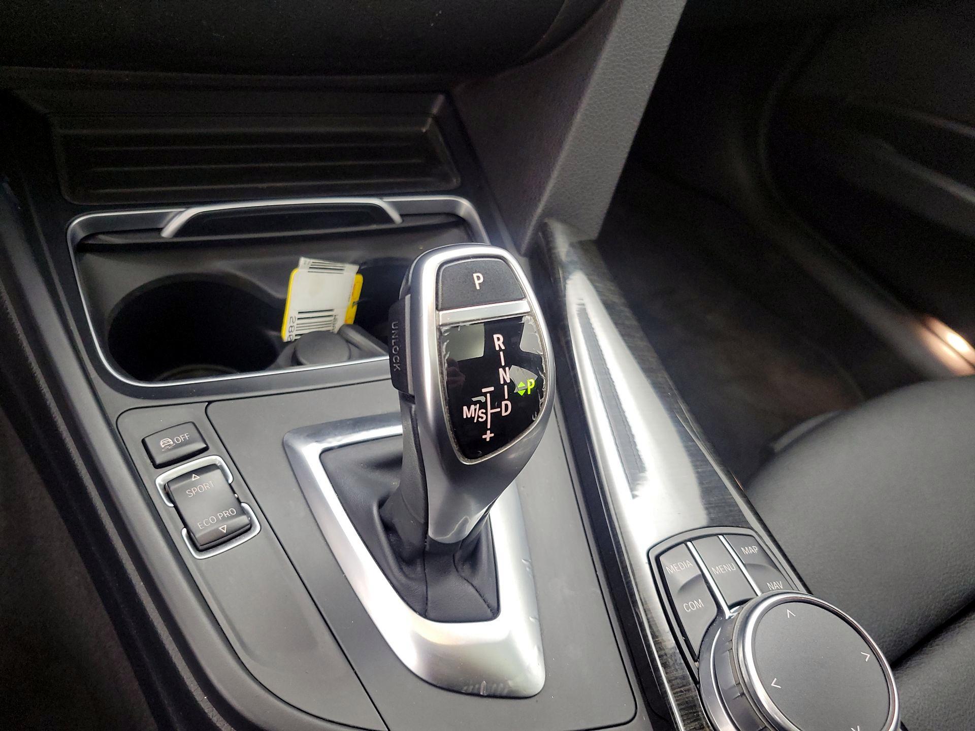 Thumbnail: 2018 BMW 3 Series - 18