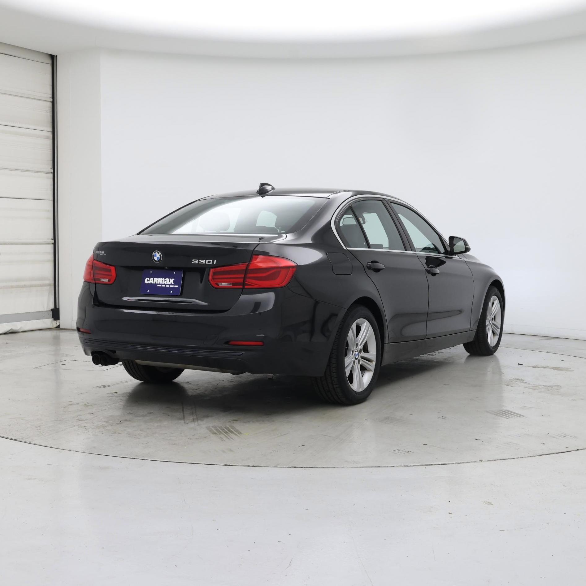 Thumbnail: 2018 BMW 3 Series - 8