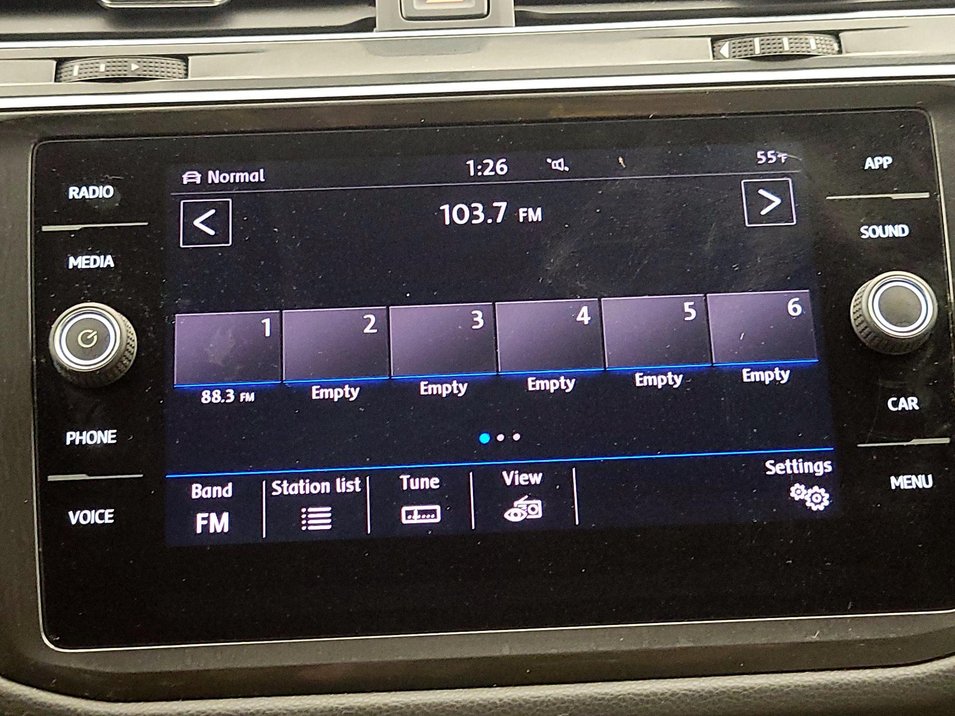 Thumbnail: 2019 Volkswagen Tiguan - 15