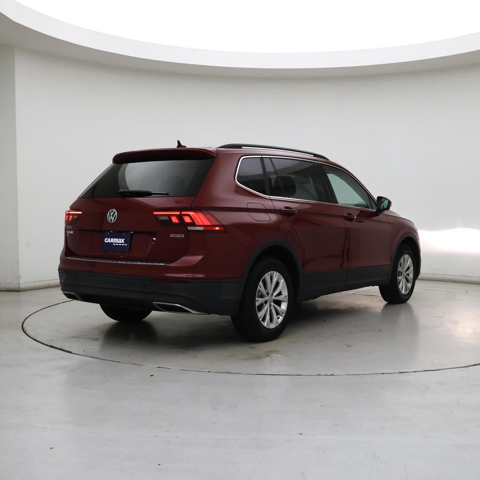 Thumbnail: 2019 Volkswagen Tiguan - 8