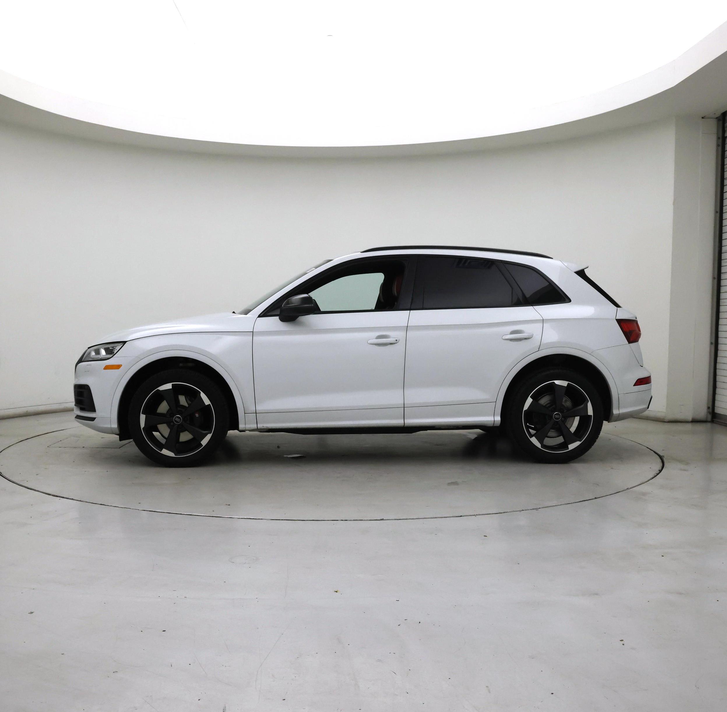 Thumbnail: 2019 Audi SQ5 - 3