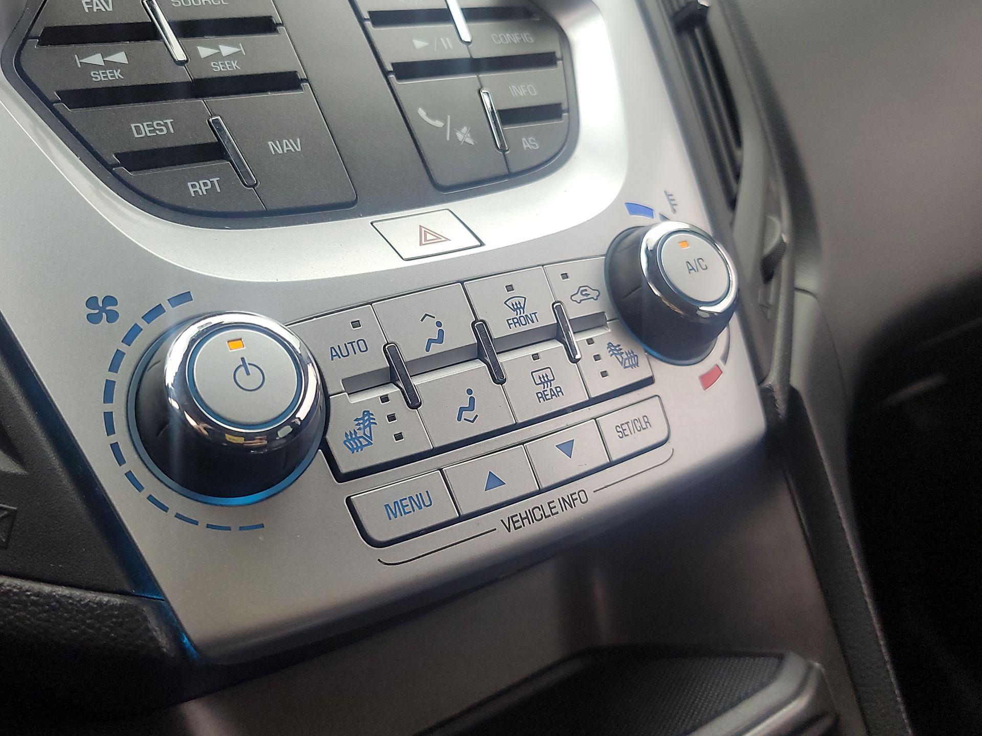 Thumbnail: 2017 Chevrolet Equinox - 16