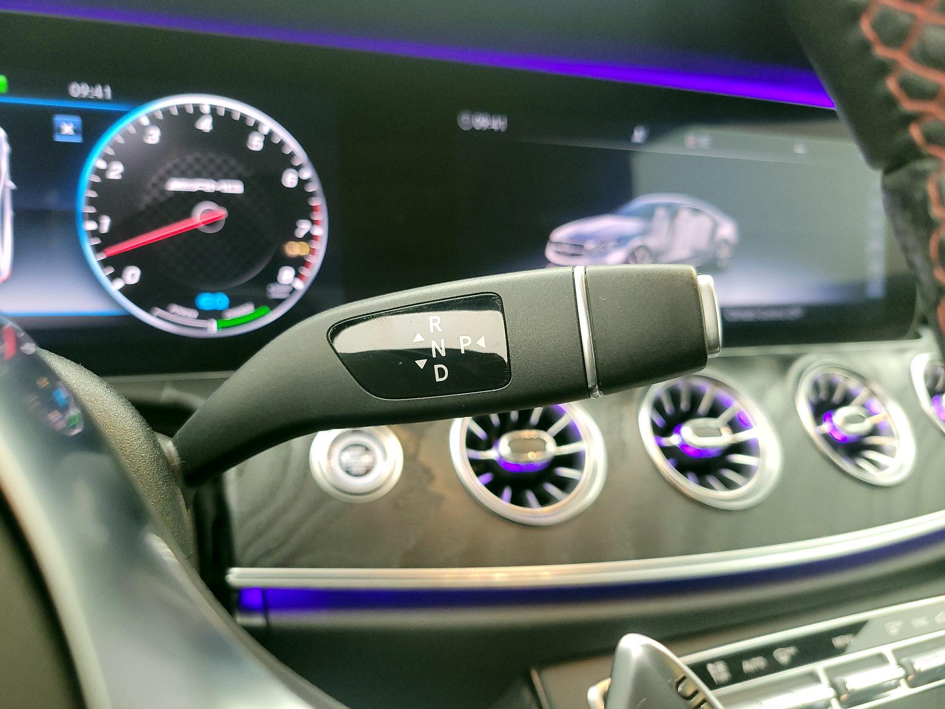 Thumbnail: 2019 Mercedes-Benz E-Class - 16