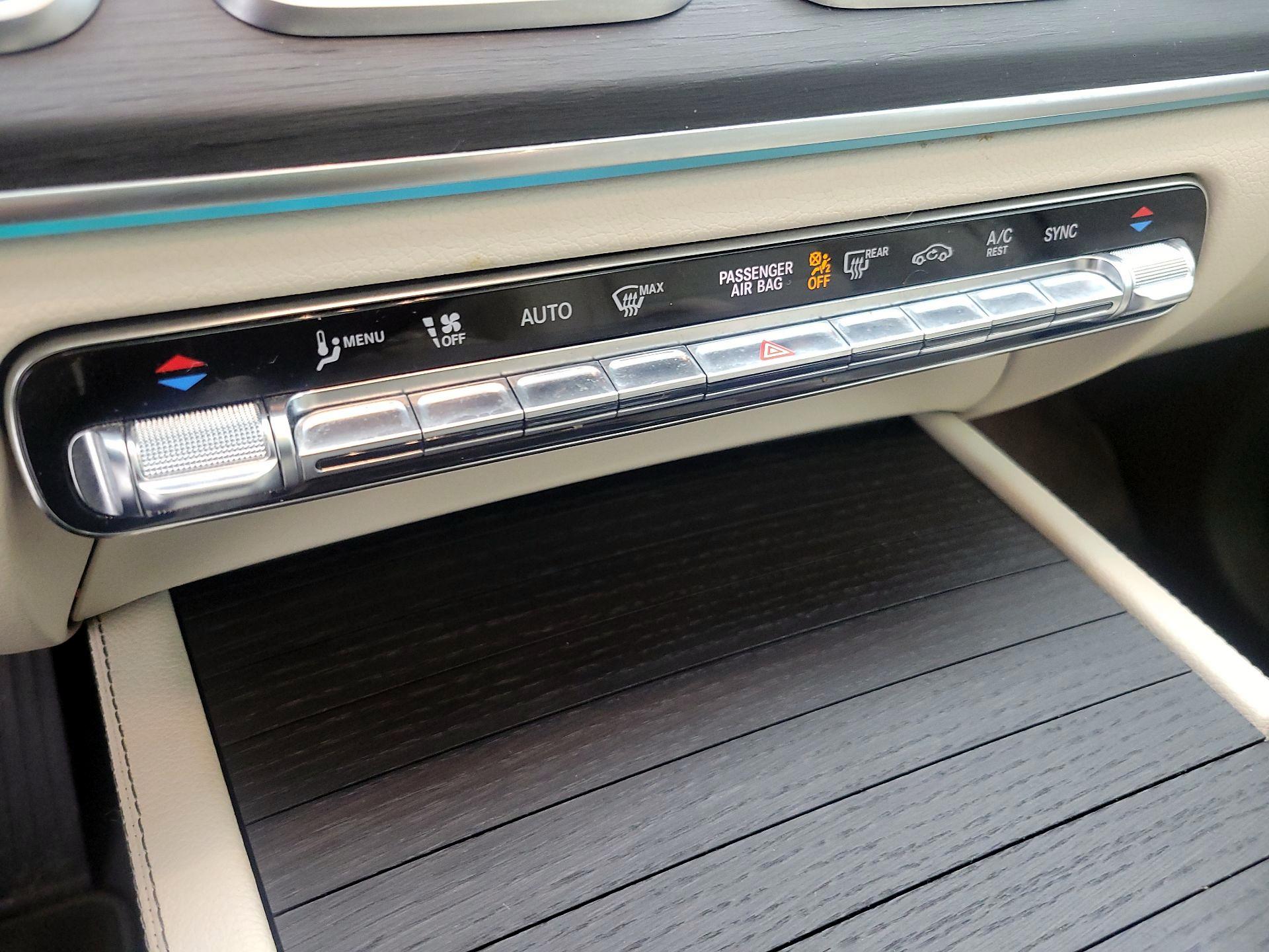 Thumbnail: 2020 Mercedes-Benz GLS - 17