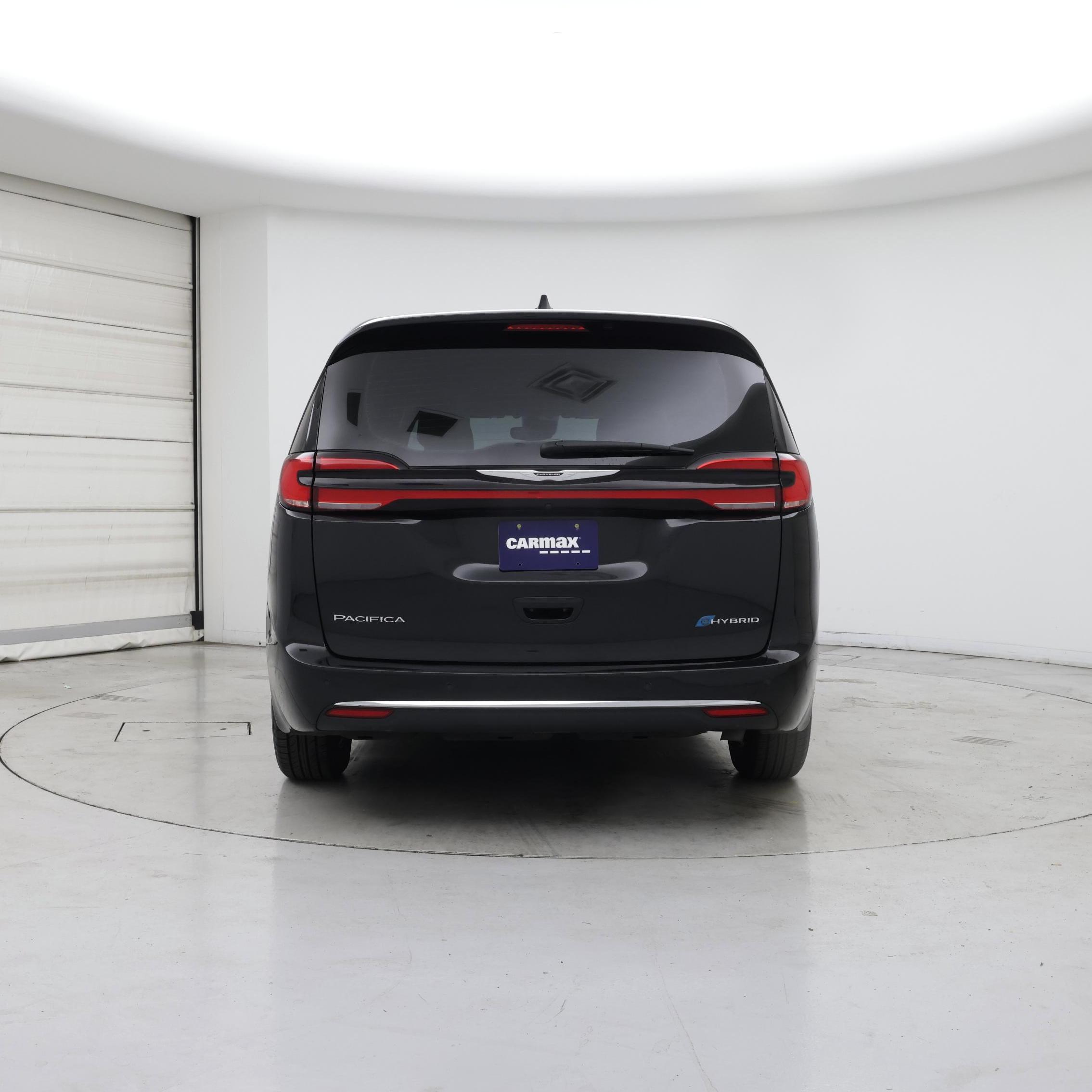 Thumbnail: 2023 Chrysler Pacifica - 6