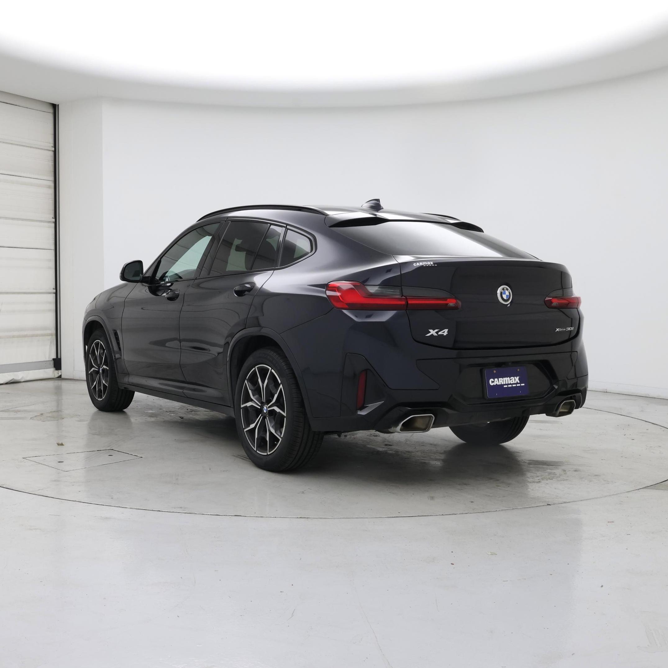 Thumbnail: 2023 BMW X4 - 2