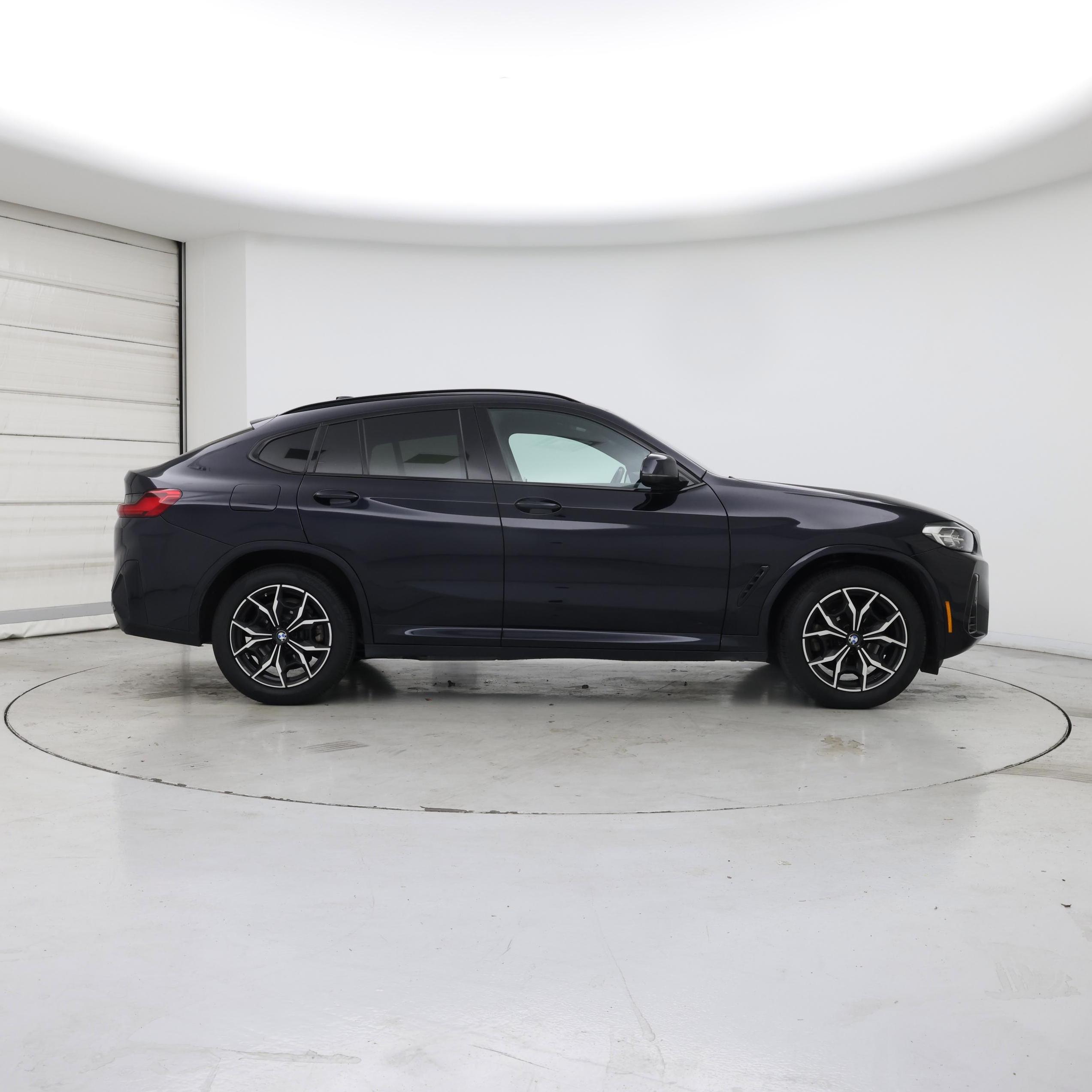 Thumbnail: 2023 BMW X4 - 7