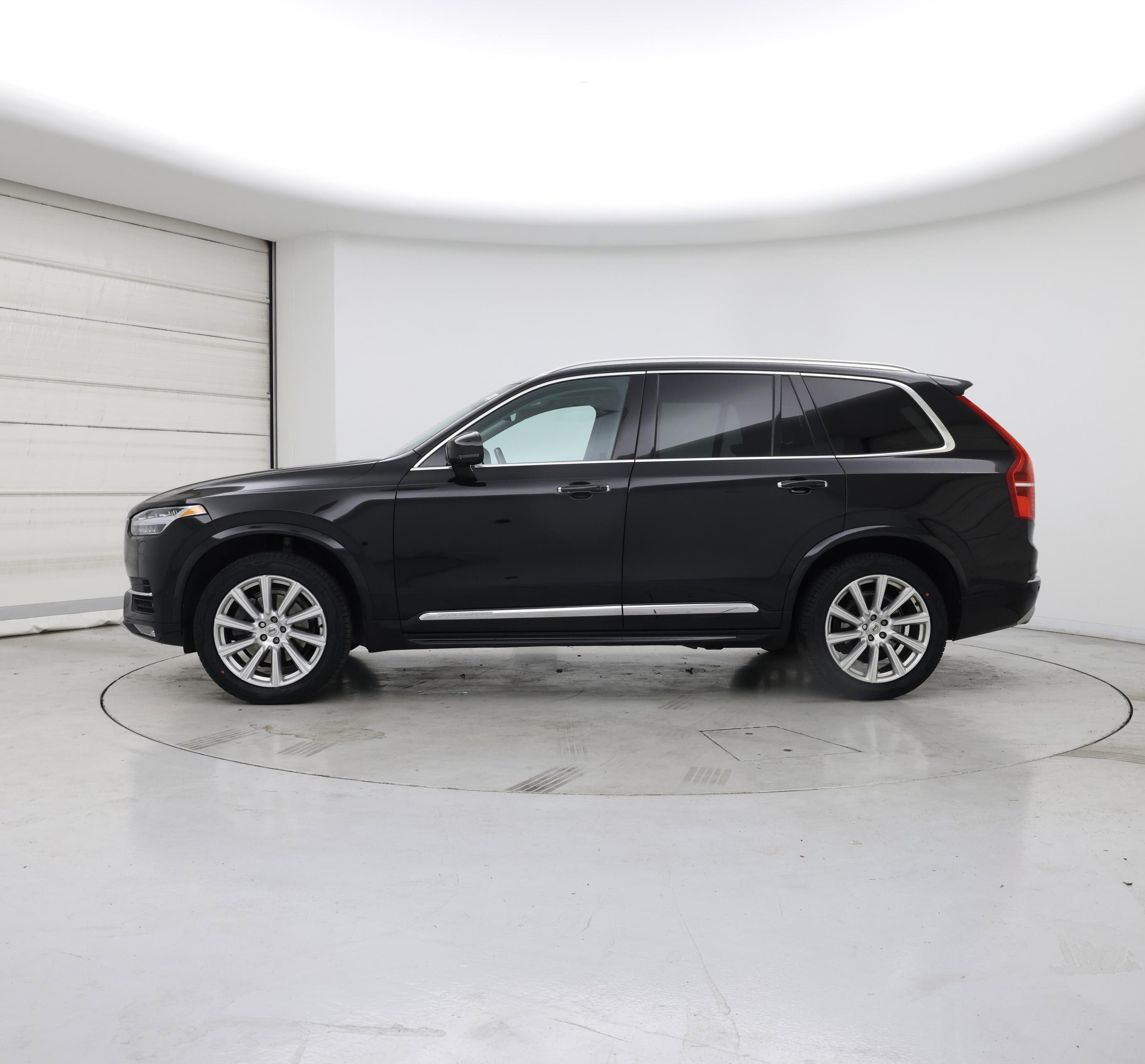Thumbnail: 2018 Volvo XC90 - 3