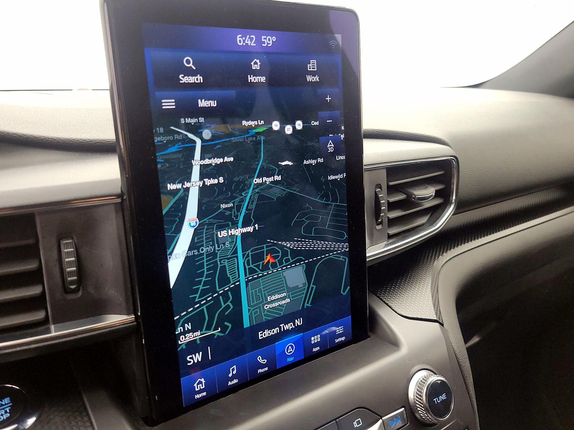 Thumbnail: 2020 Ford Explorer - 14