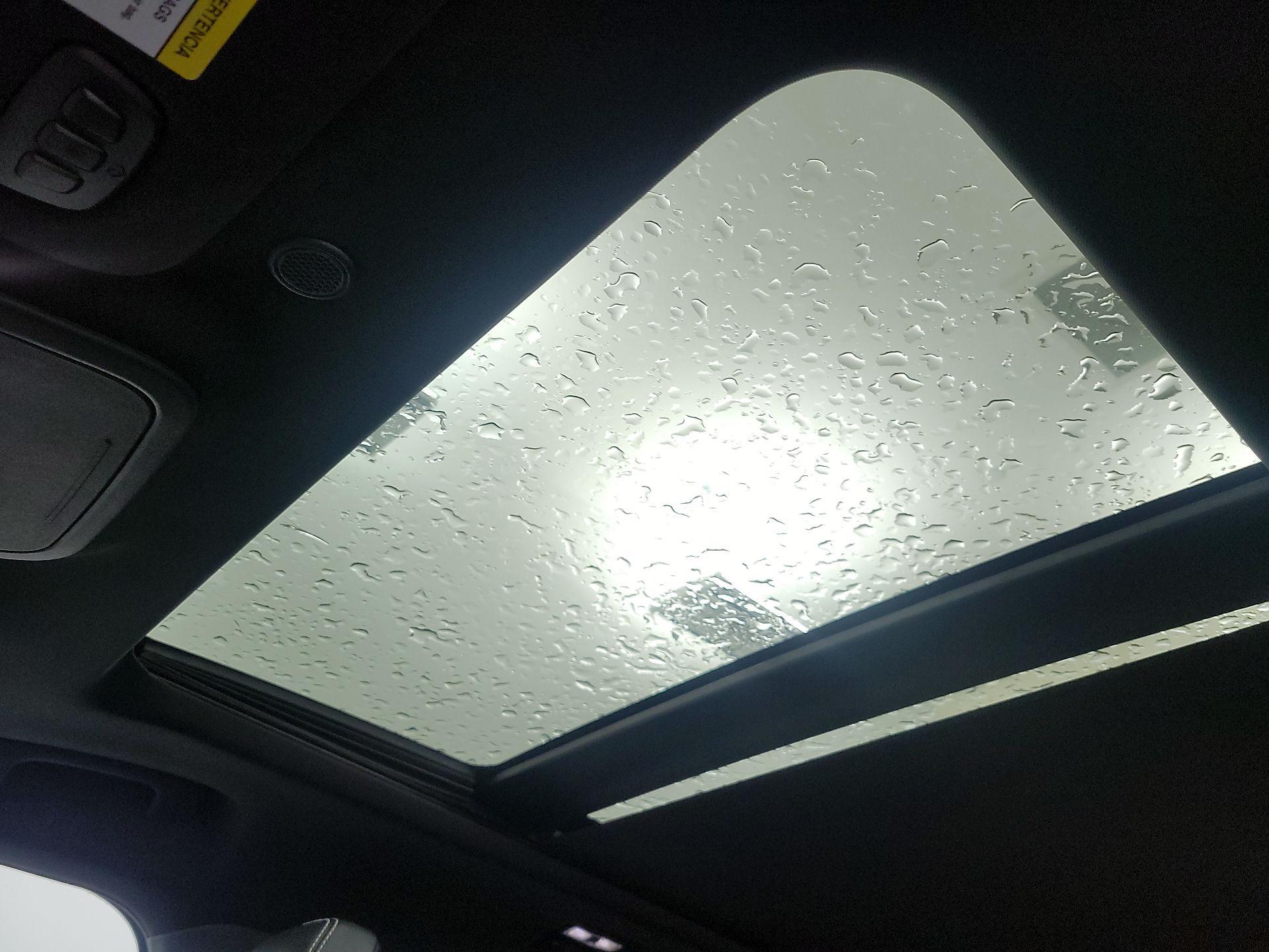 Thumbnail: 2020 Ford Explorer - 20