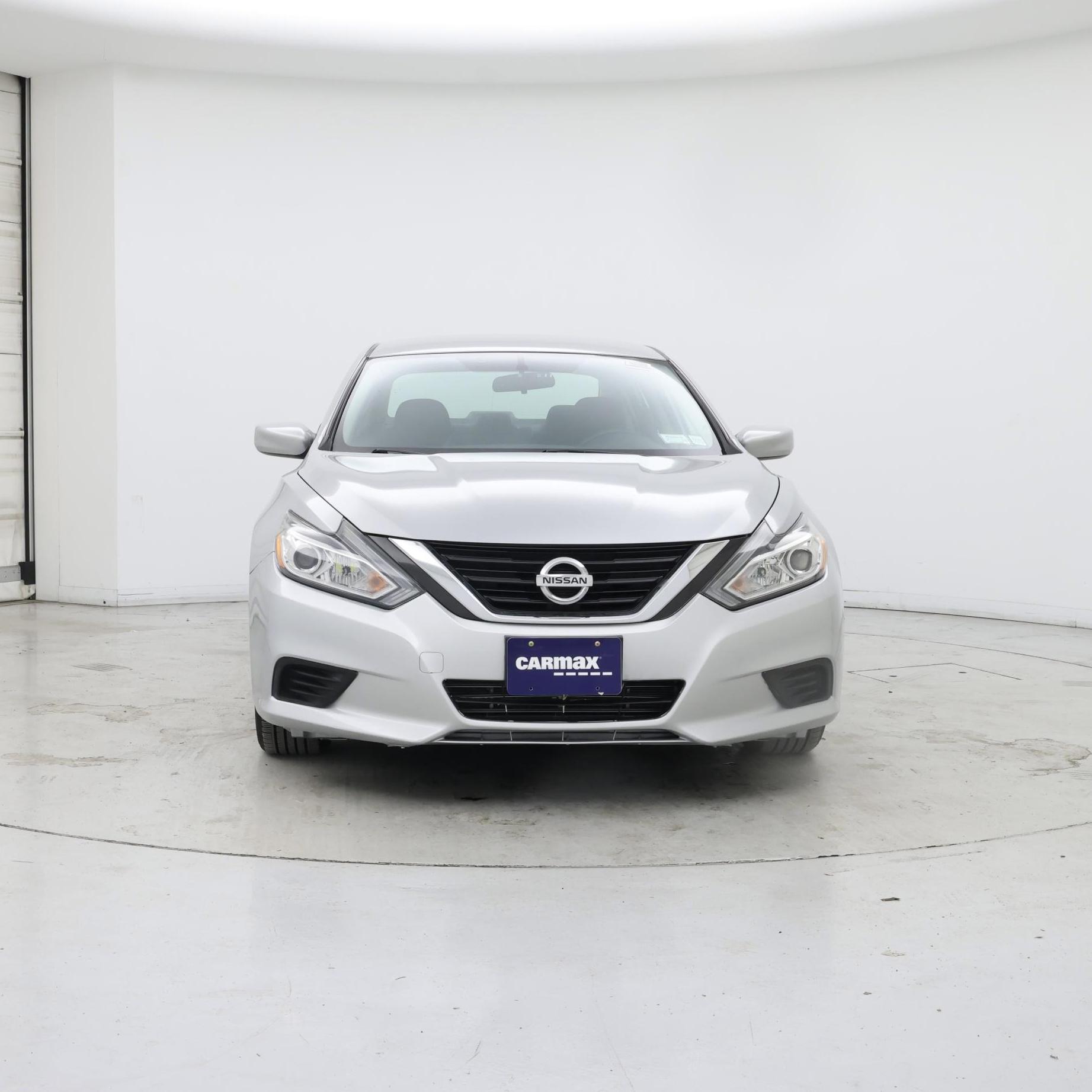 Thumbnail: 2018 Nissan Altima - 5