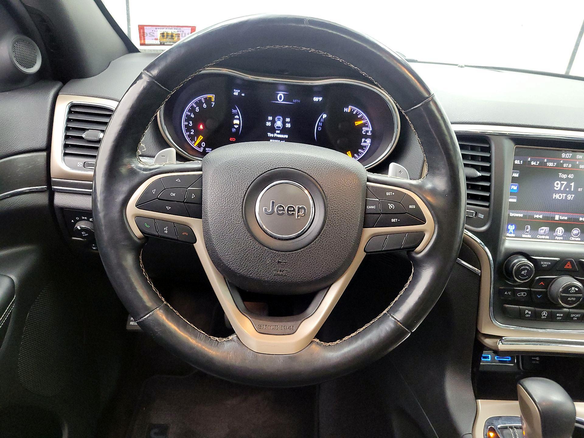 Thumbnail: 2017 Jeep Grand Cherokee - 10