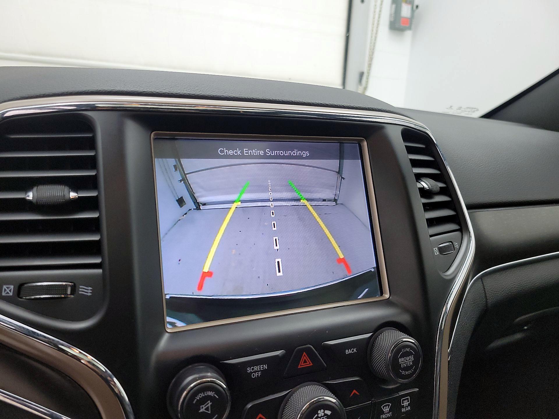 Thumbnail: 2017 Jeep Grand Cherokee - 14