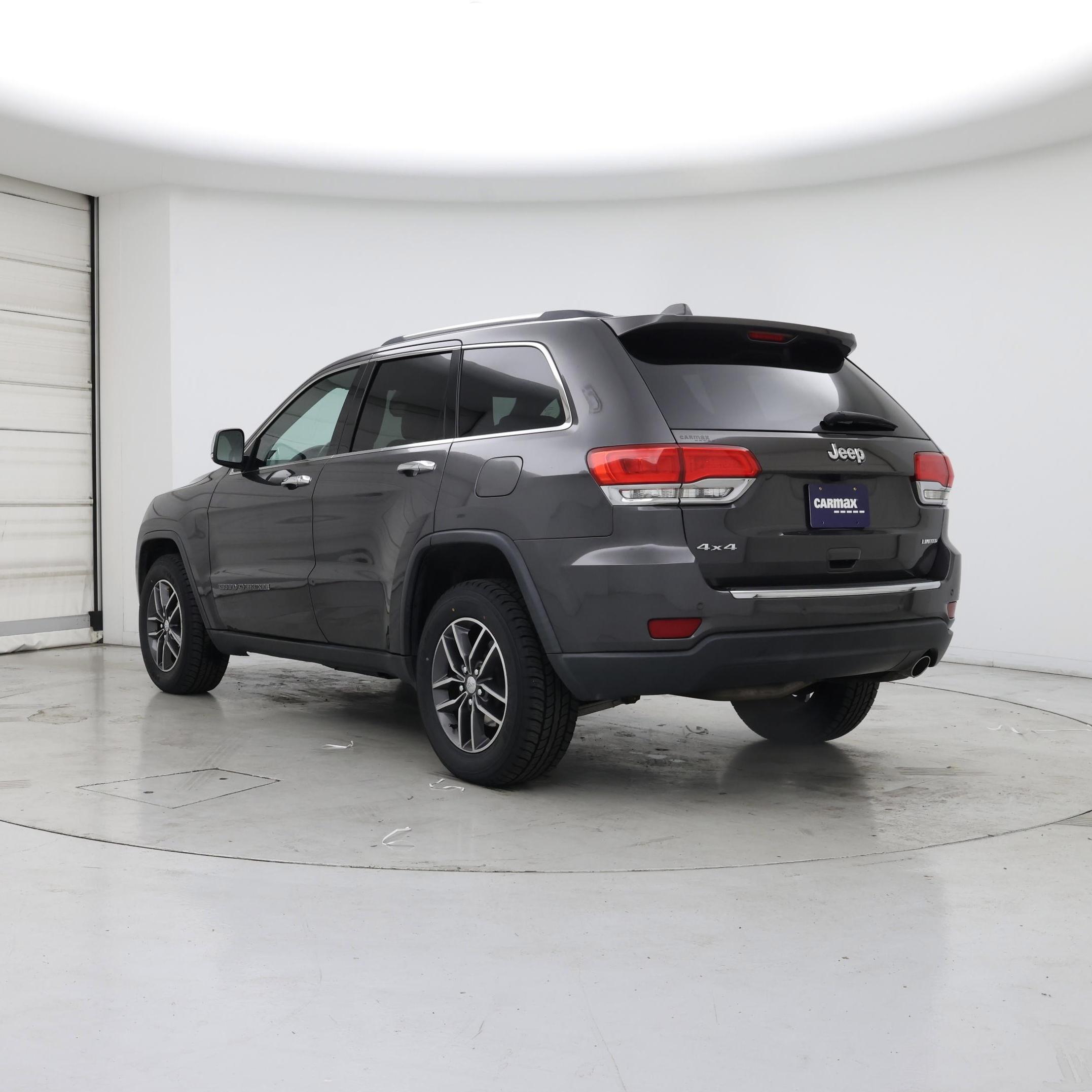 Thumbnail: 2017 Jeep Grand Cherokee - 2