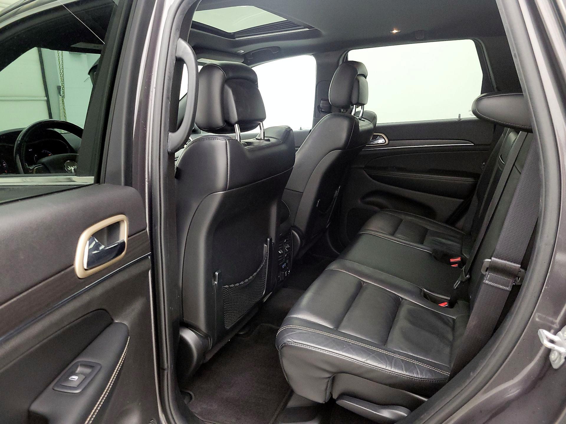 Thumbnail: 2017 Jeep Grand Cherokee - 20