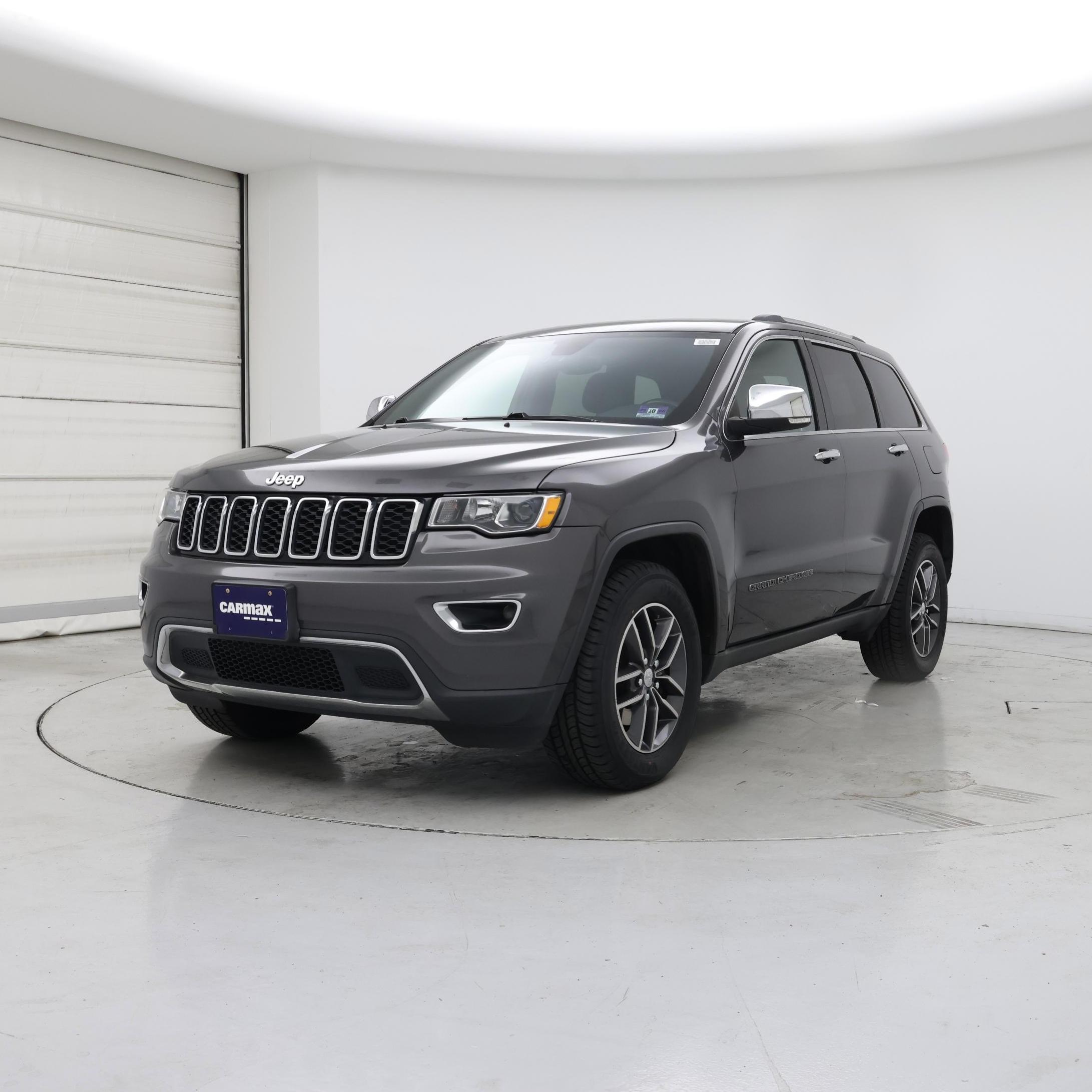 Thumbnail: 2017 Jeep Grand Cherokee - 4