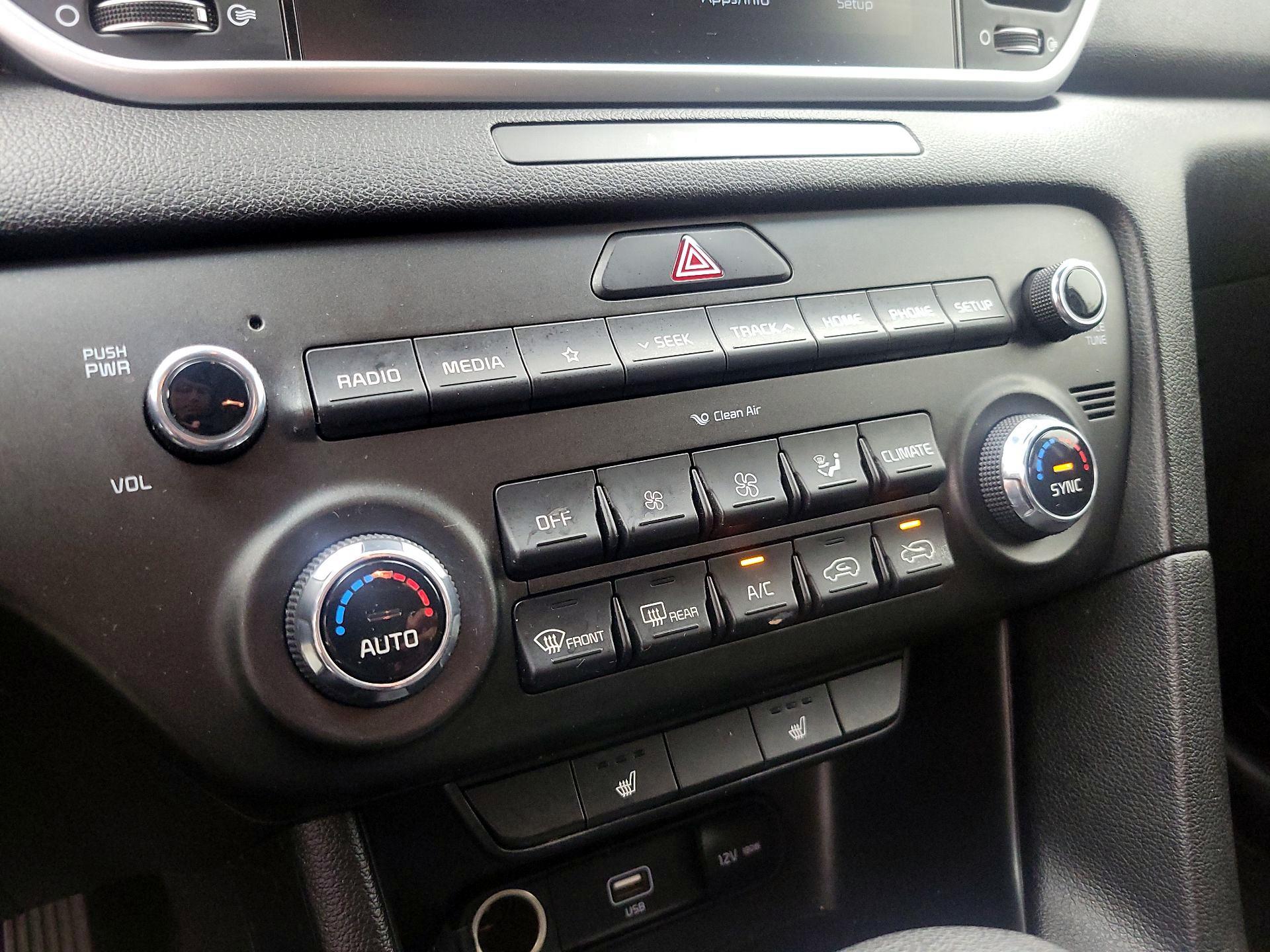 Thumbnail: 2021 Kia Sportage - 16