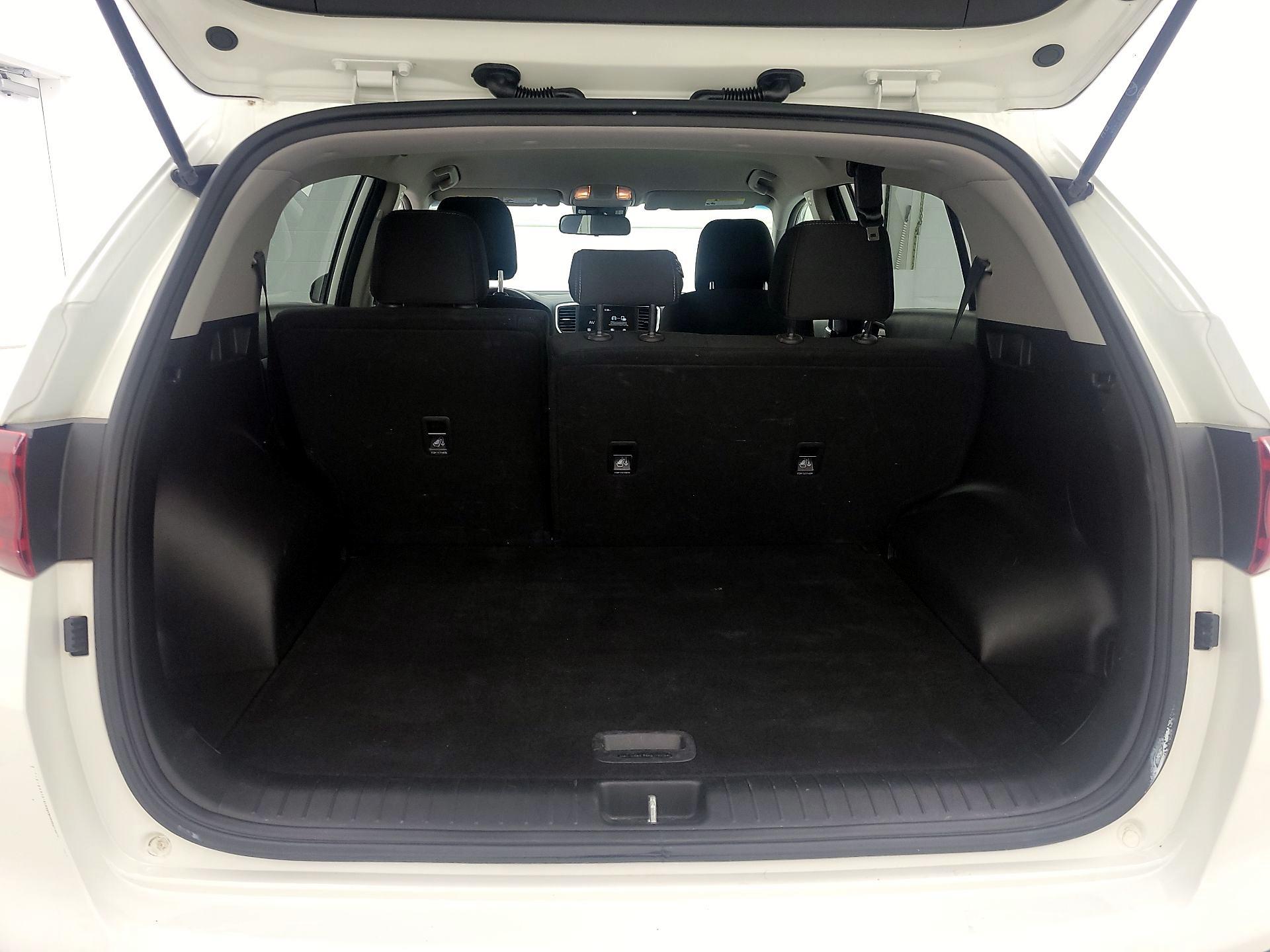 Thumbnail: 2021 Kia Sportage - 19