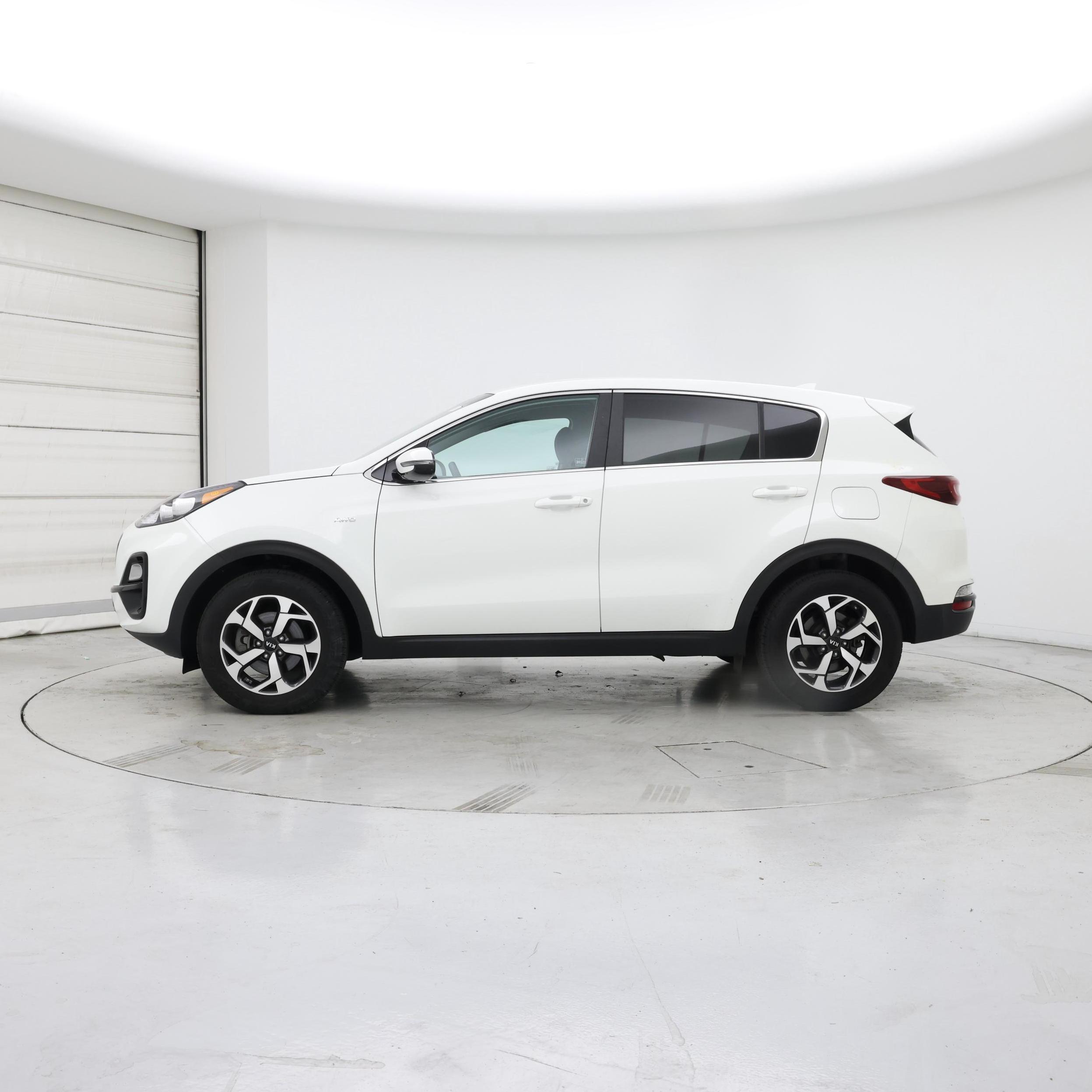 Thumbnail: 2021 Kia Sportage - 3