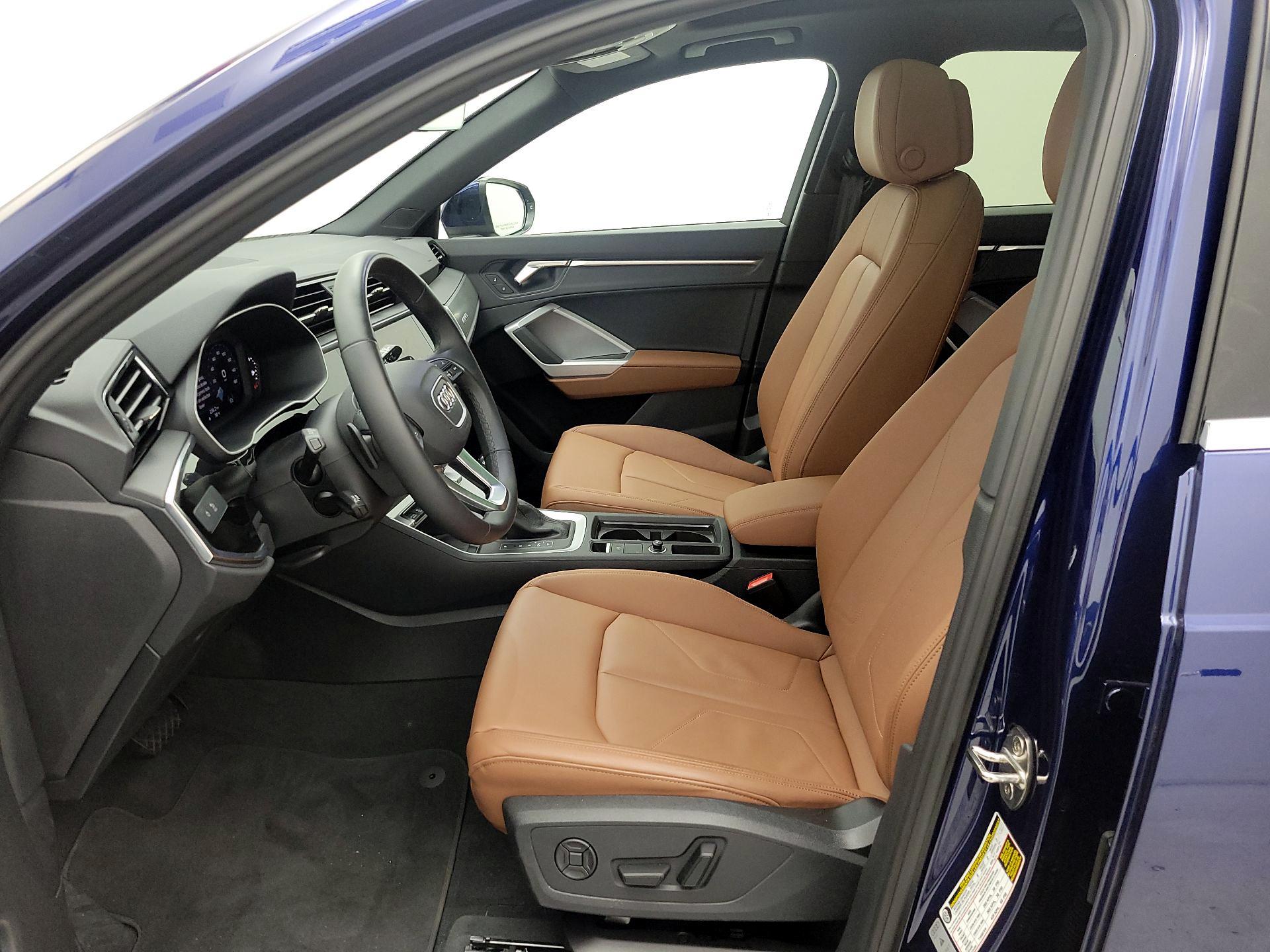 Thumbnail: 2024 Audi Q3 - 11