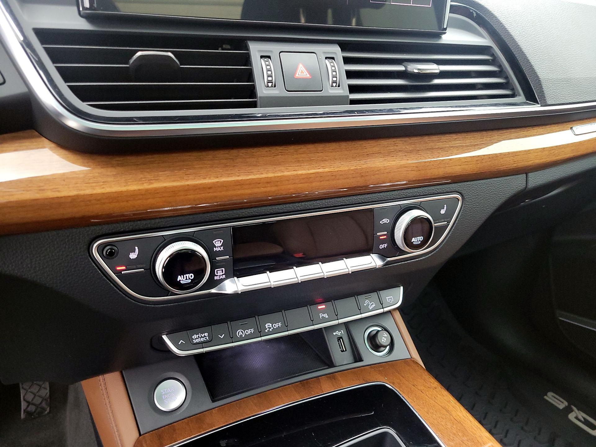 Thumbnail: 2023 Audi Q5 - 16