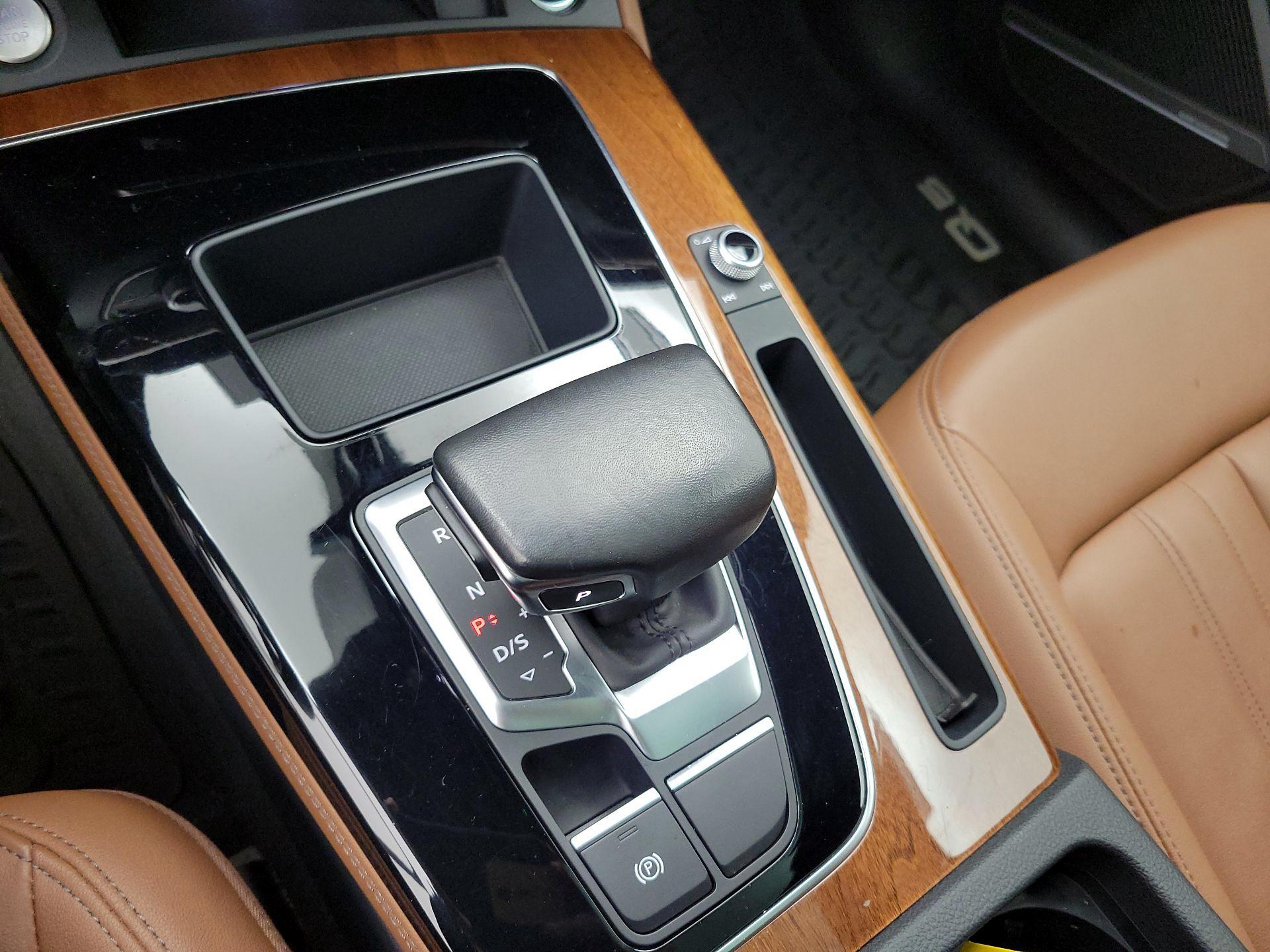 Thumbnail: 2023 Audi Q5 - 17