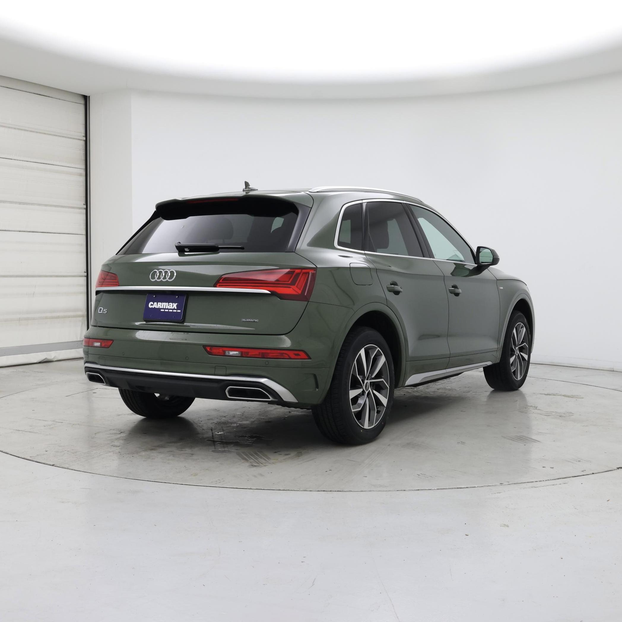 Thumbnail: 2023 Audi Q5 - 8