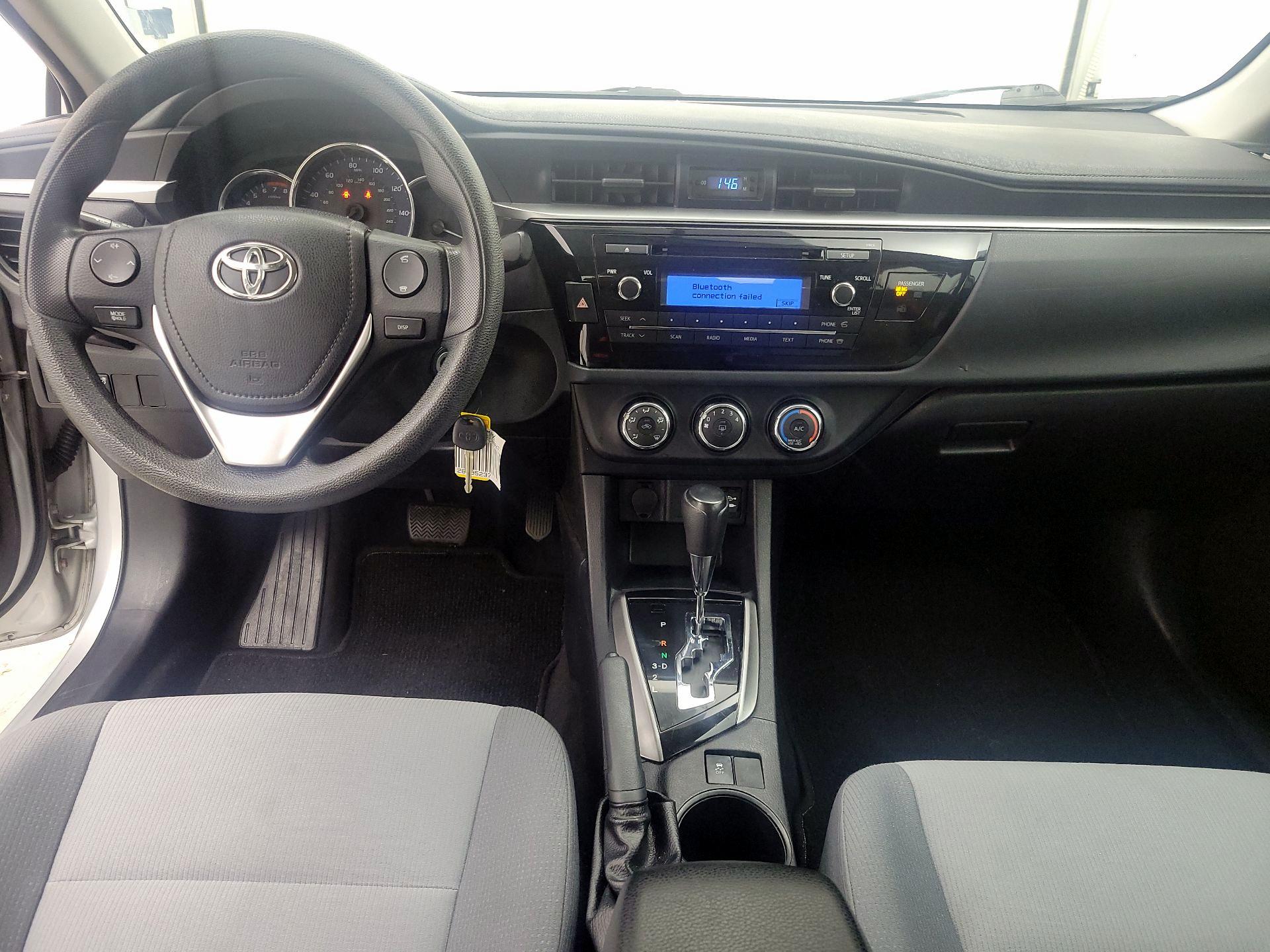 Thumbnail: 2015 Toyota Corolla - 9